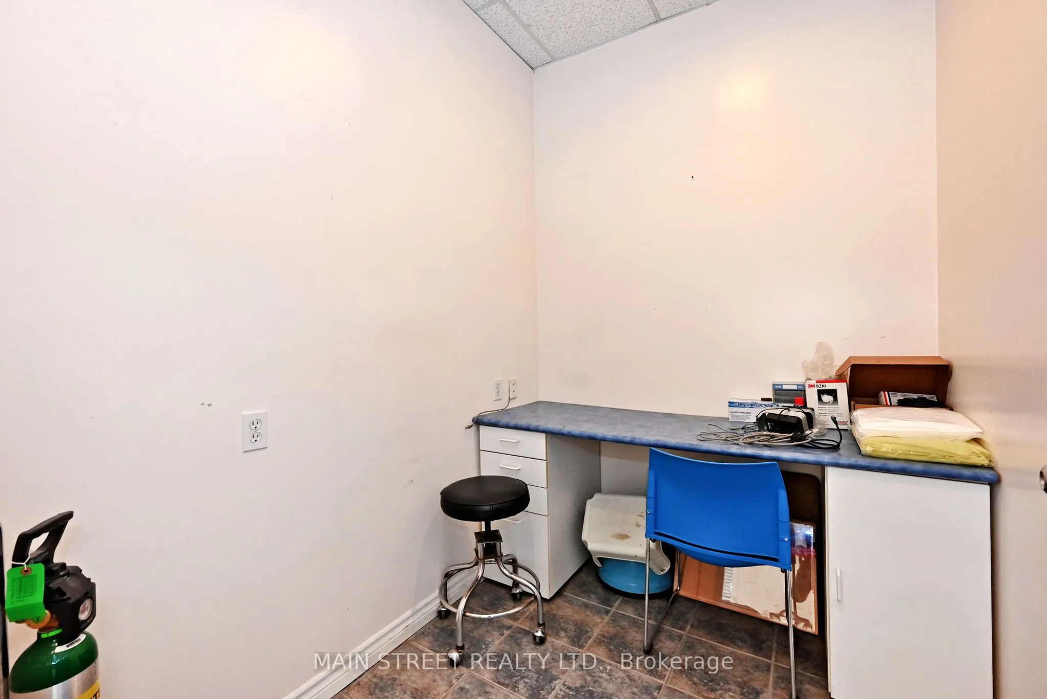 200 Davis Drive, #6