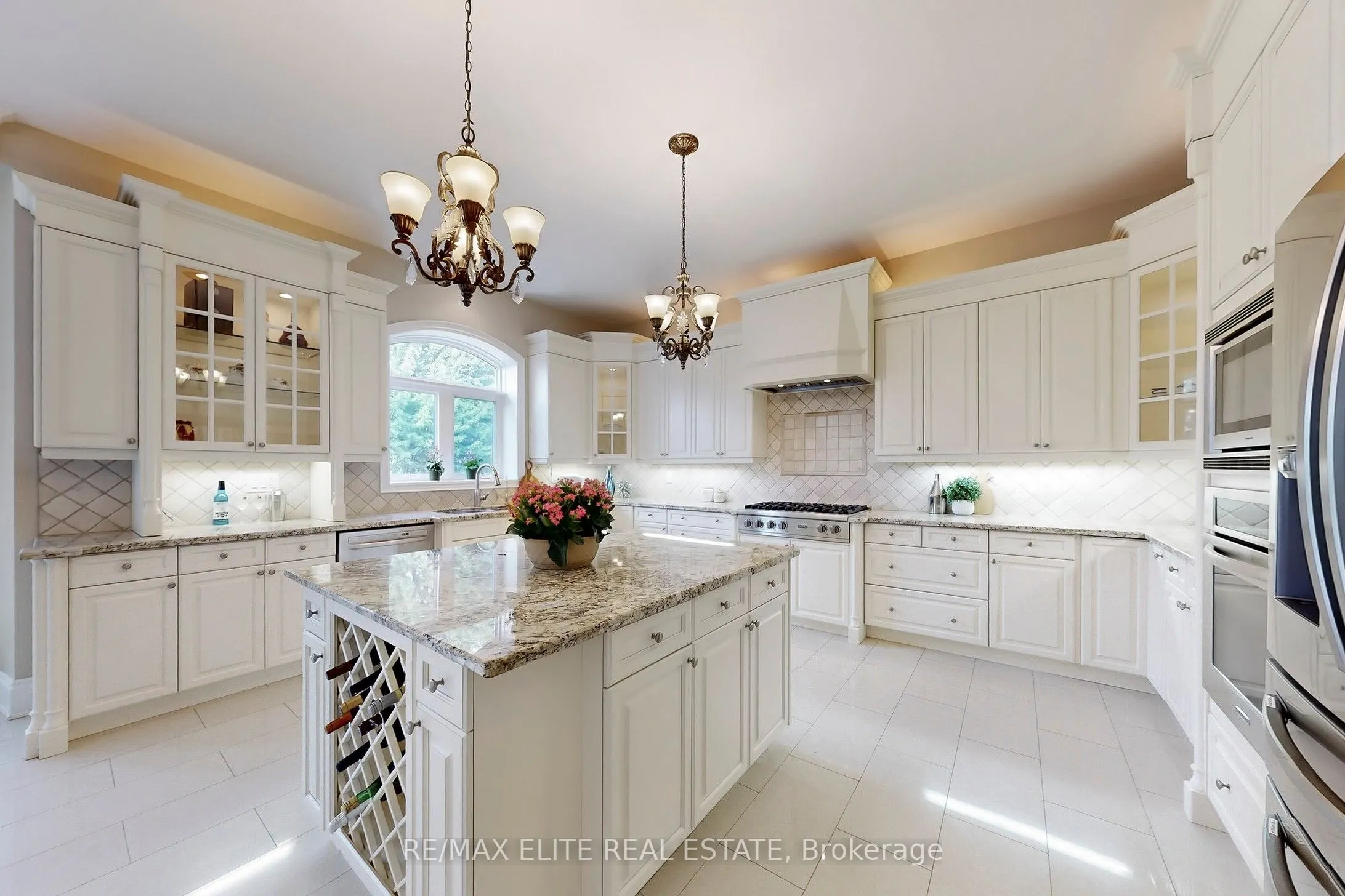 59 Carisbrooke Circle
