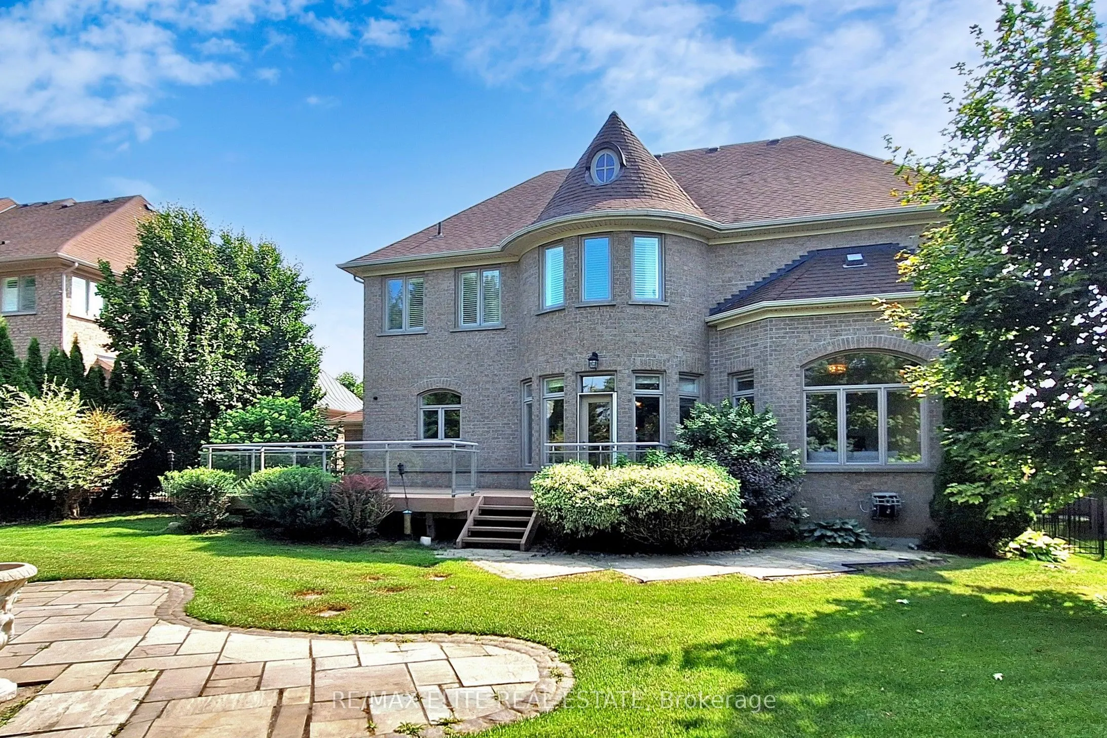 59 Carisbrooke Circle