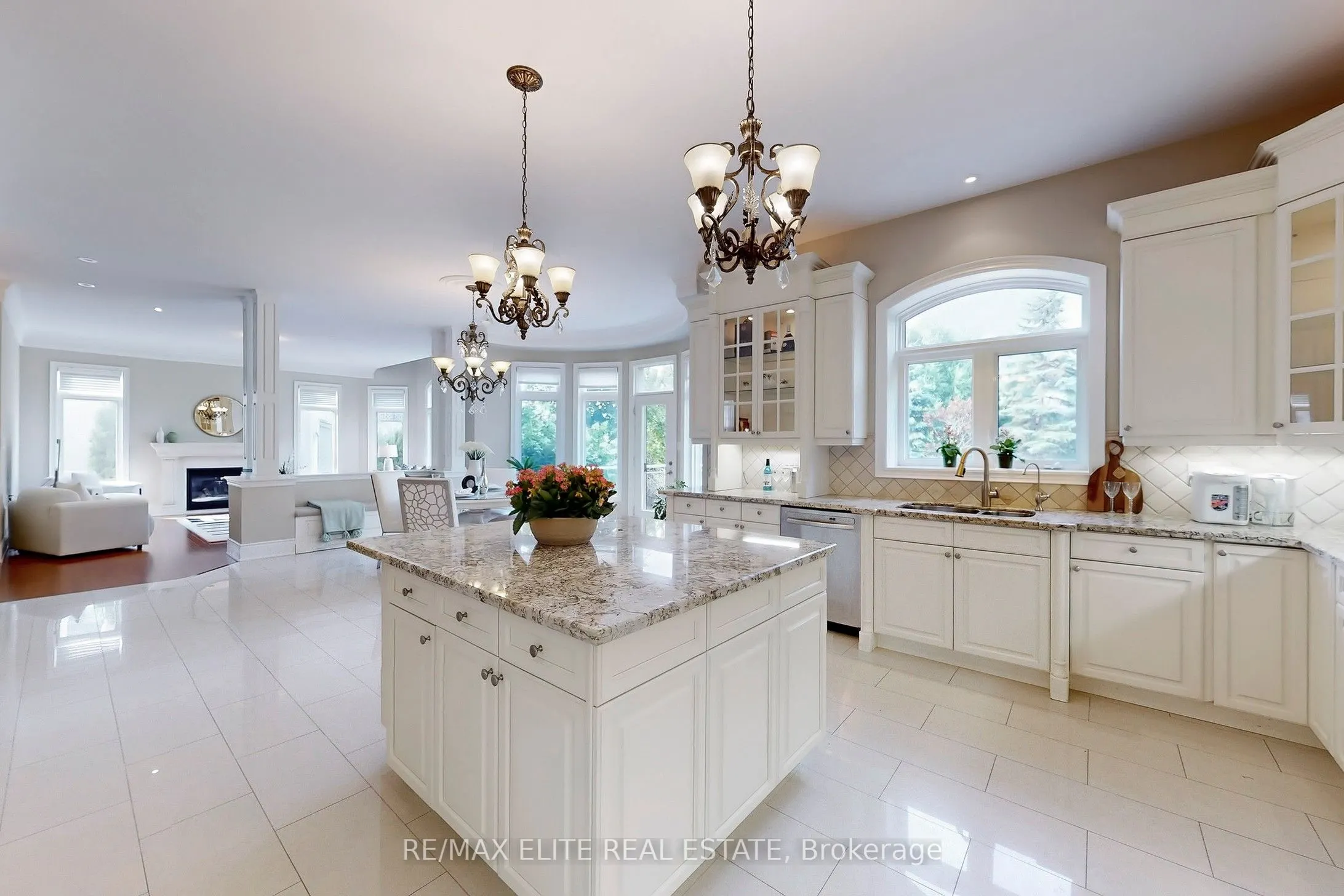 59 Carisbrooke Circle