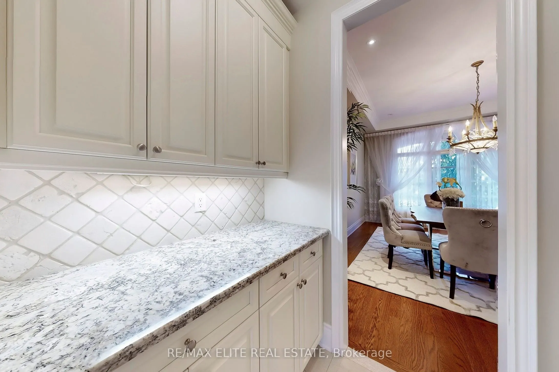 59 Carisbrooke Circle