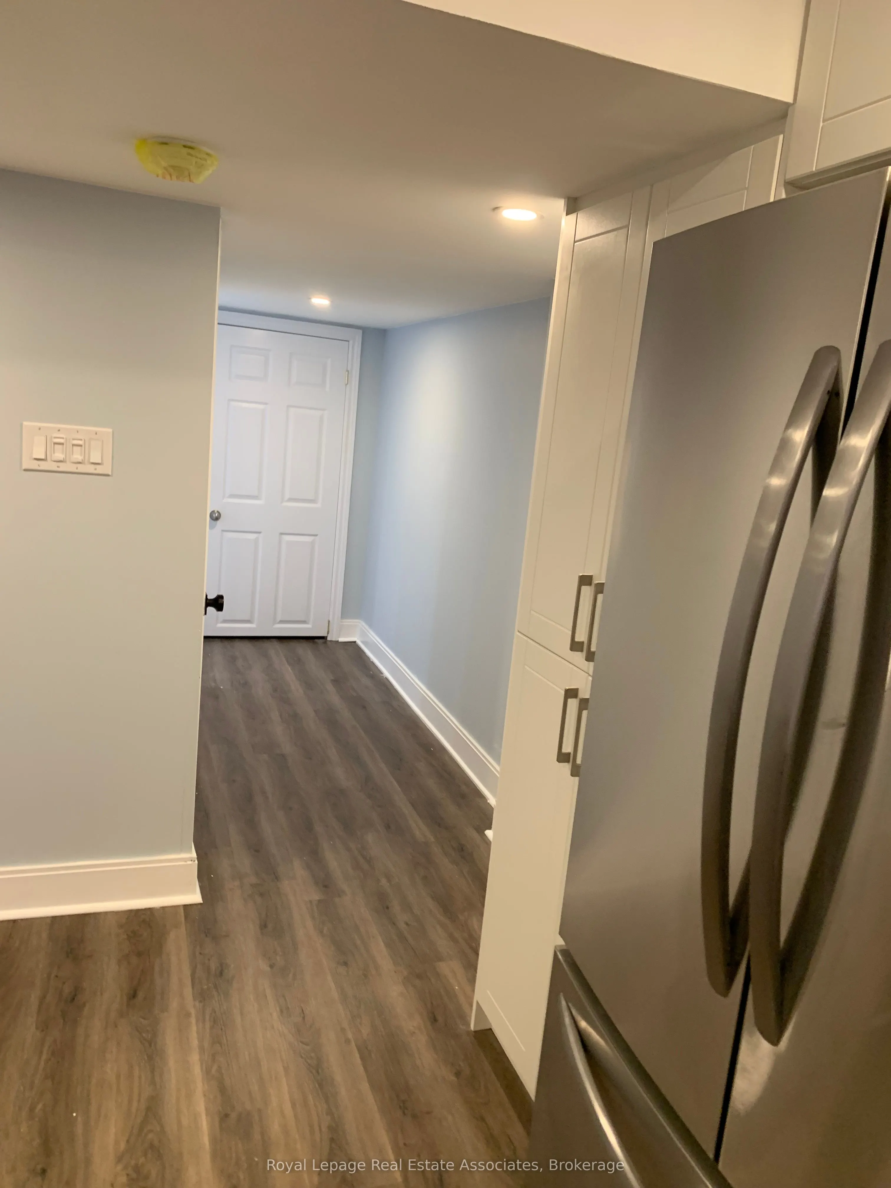 114 Sail Crescent, #(Lower)