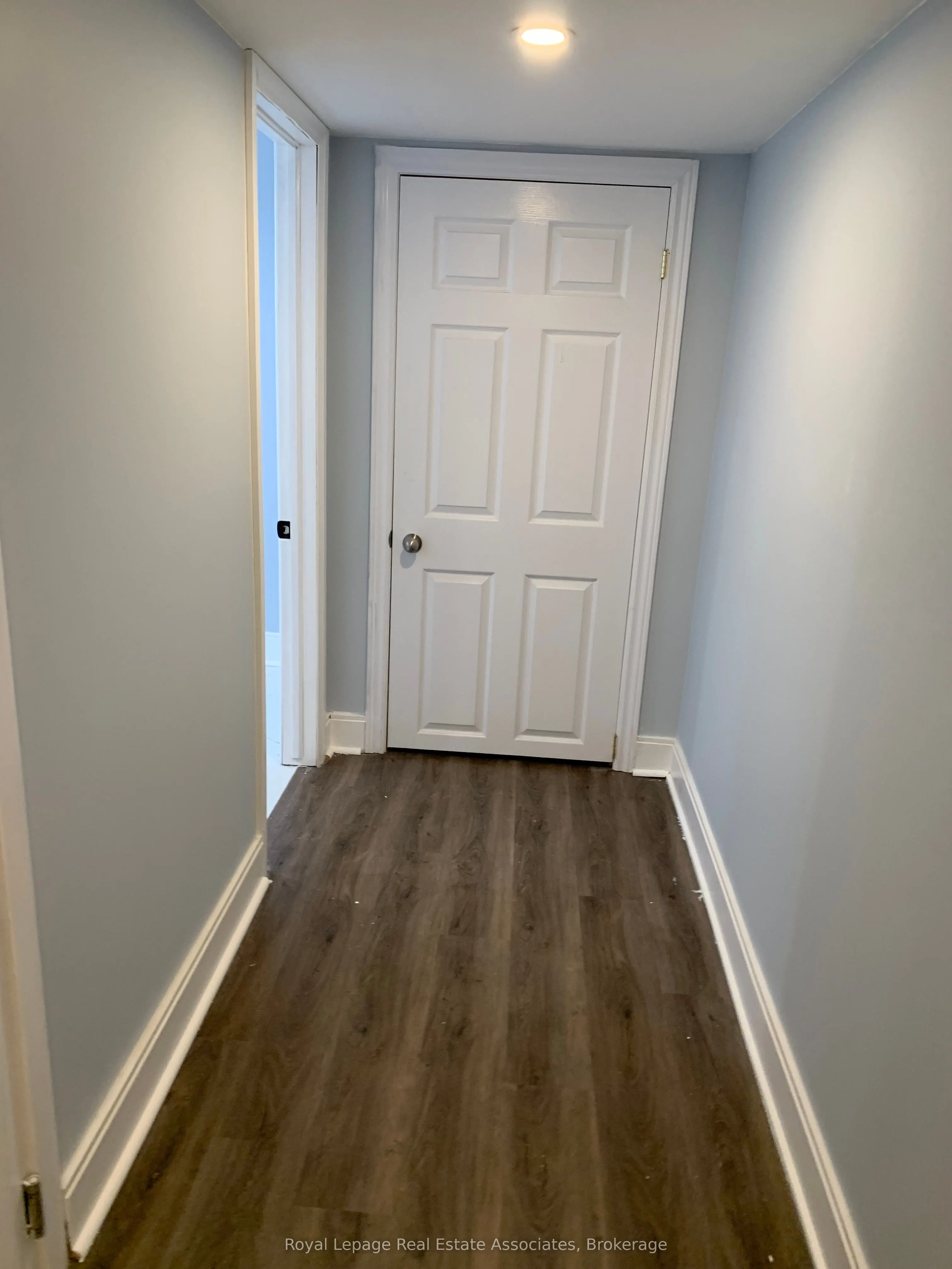 114 Sail Crescent, #(Lower)