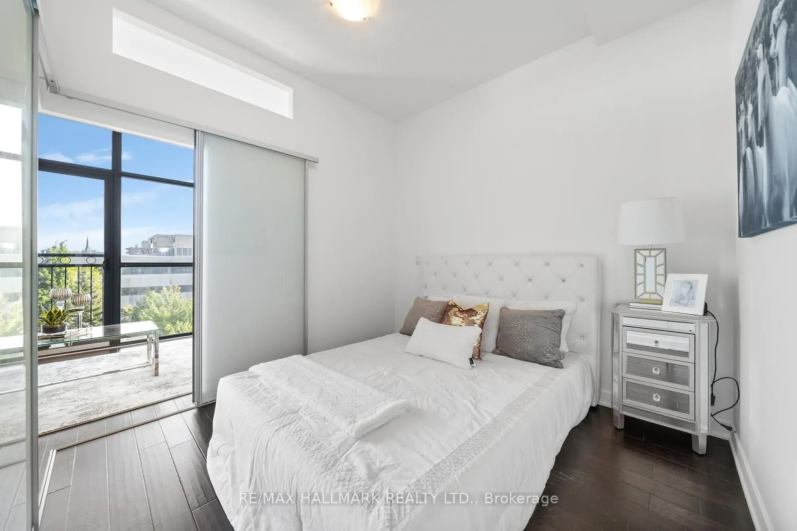 10376 Yonge Street, #403