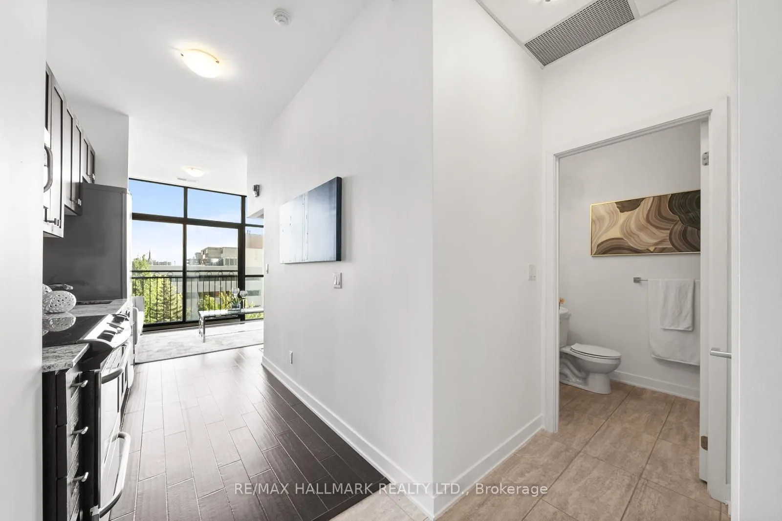 10376 Yonge Street, #403