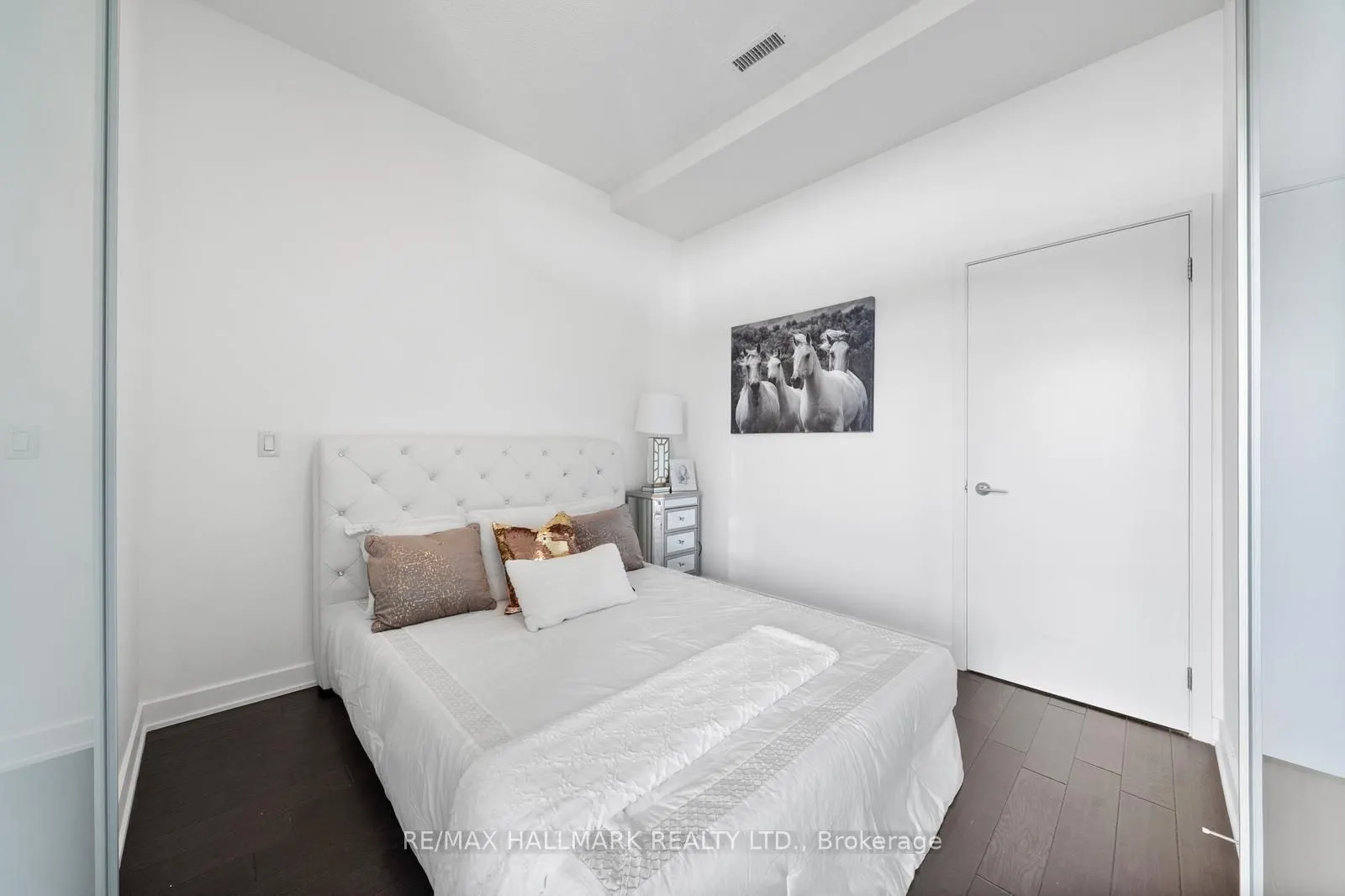 10376 Yonge Street, #403