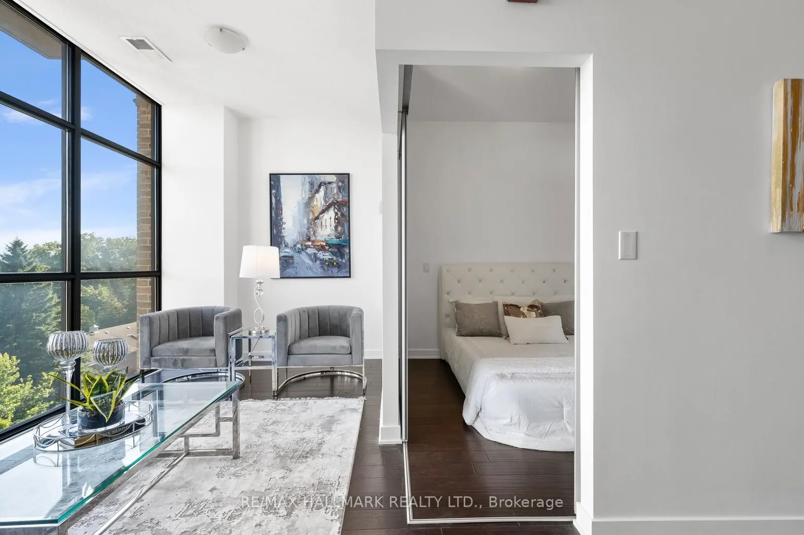 10376 Yonge Street, #403