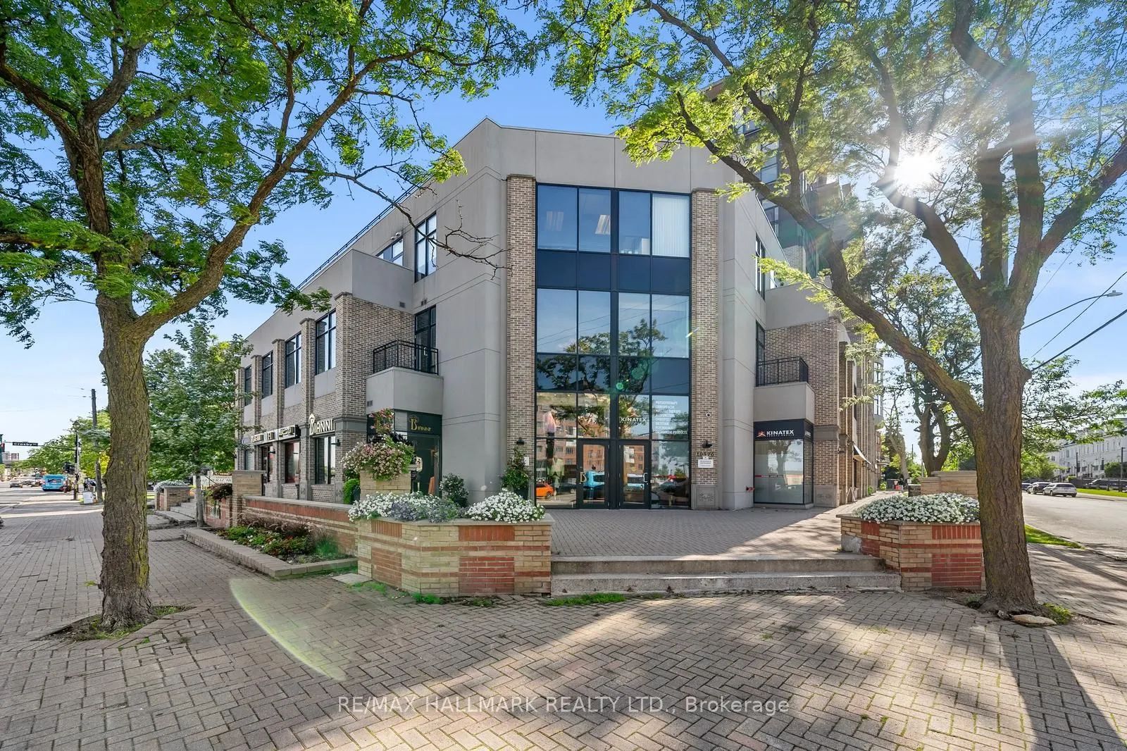 10376 Yonge Street, #403