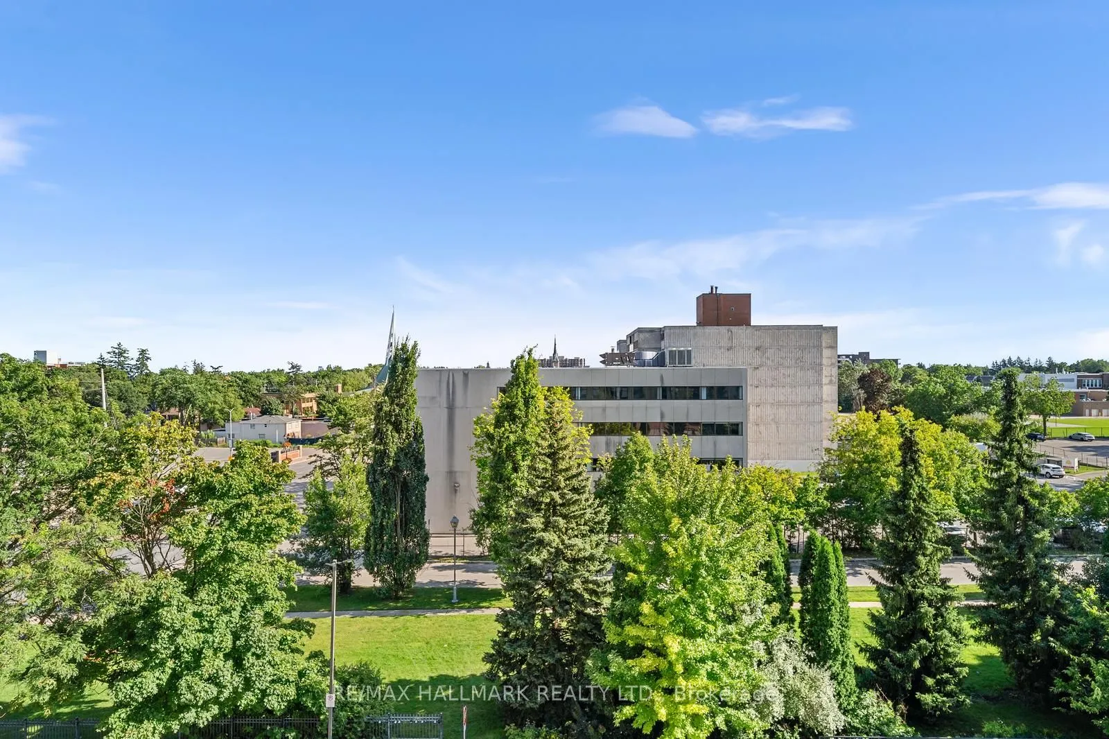10376 Yonge Street, #403