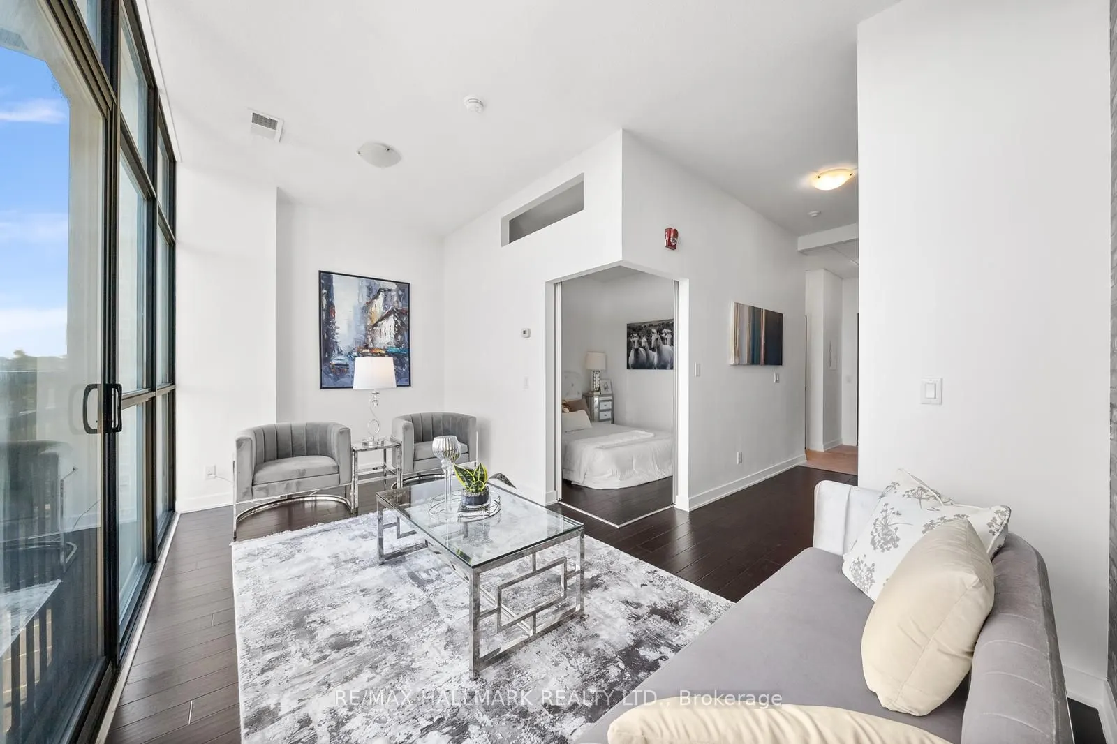 10376 Yonge Street, #403