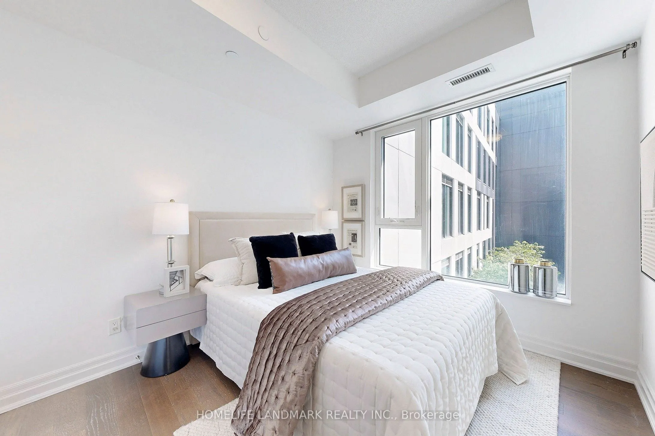 10 Rouge Valley Drive W, #730