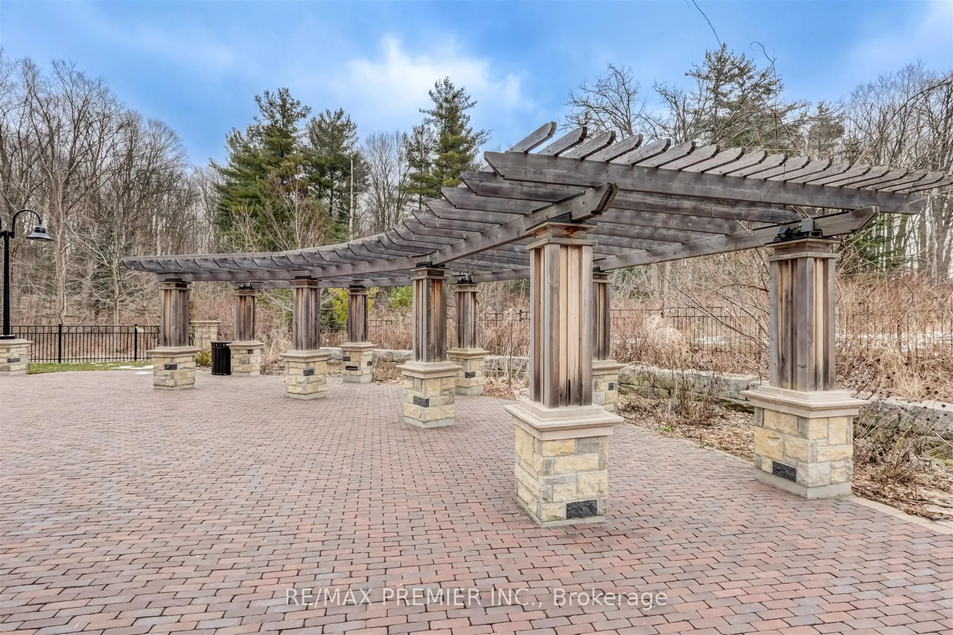 9909 Pine Valley Drive, #111
