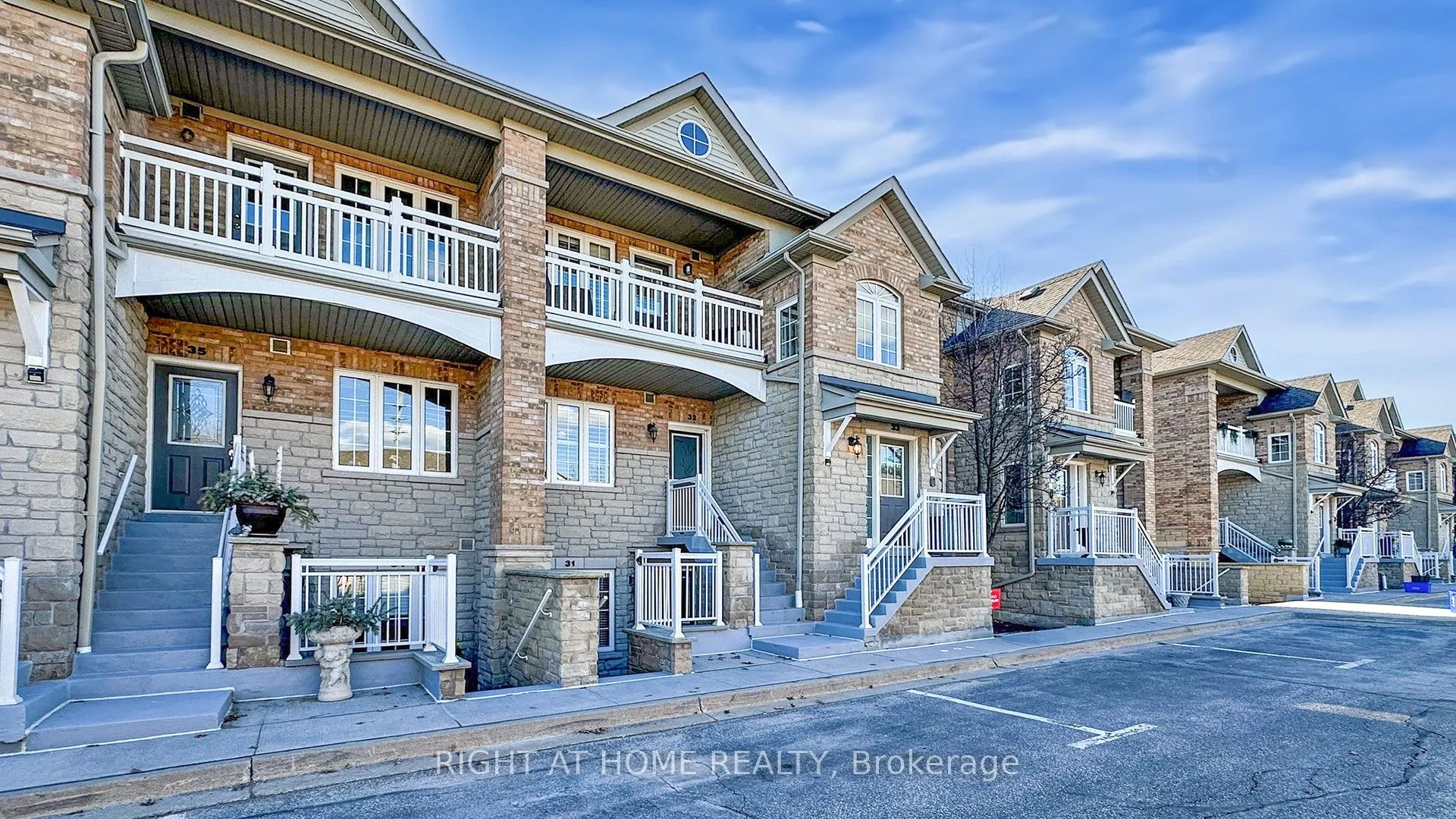 520 Silken Laumann Drive, #32