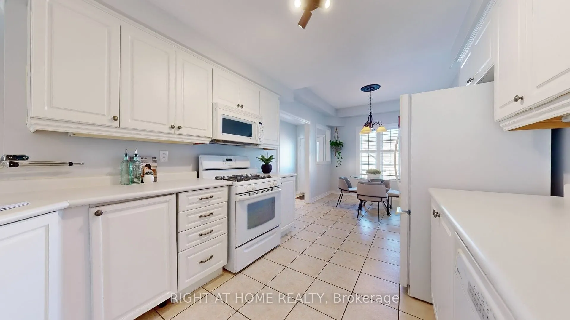 520 Silken Laumann Drive, #32