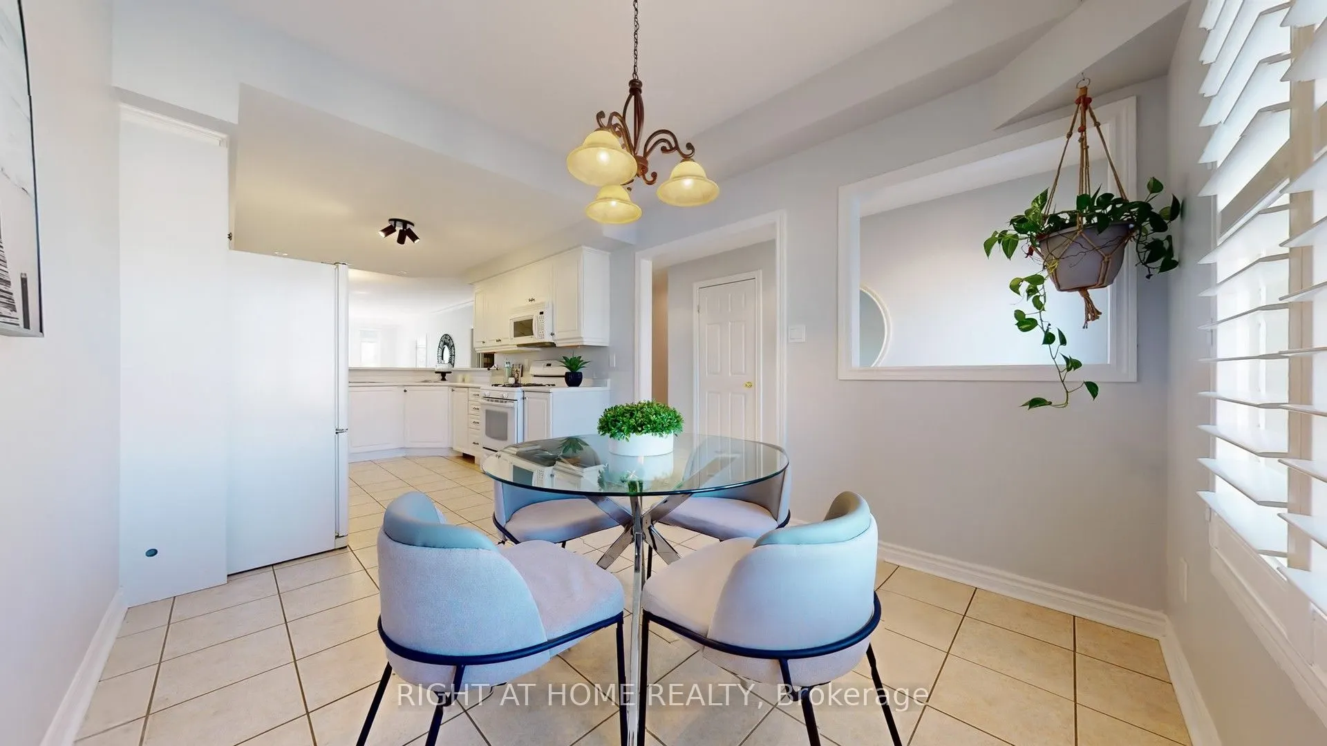 520 Silken Laumann Drive, #32