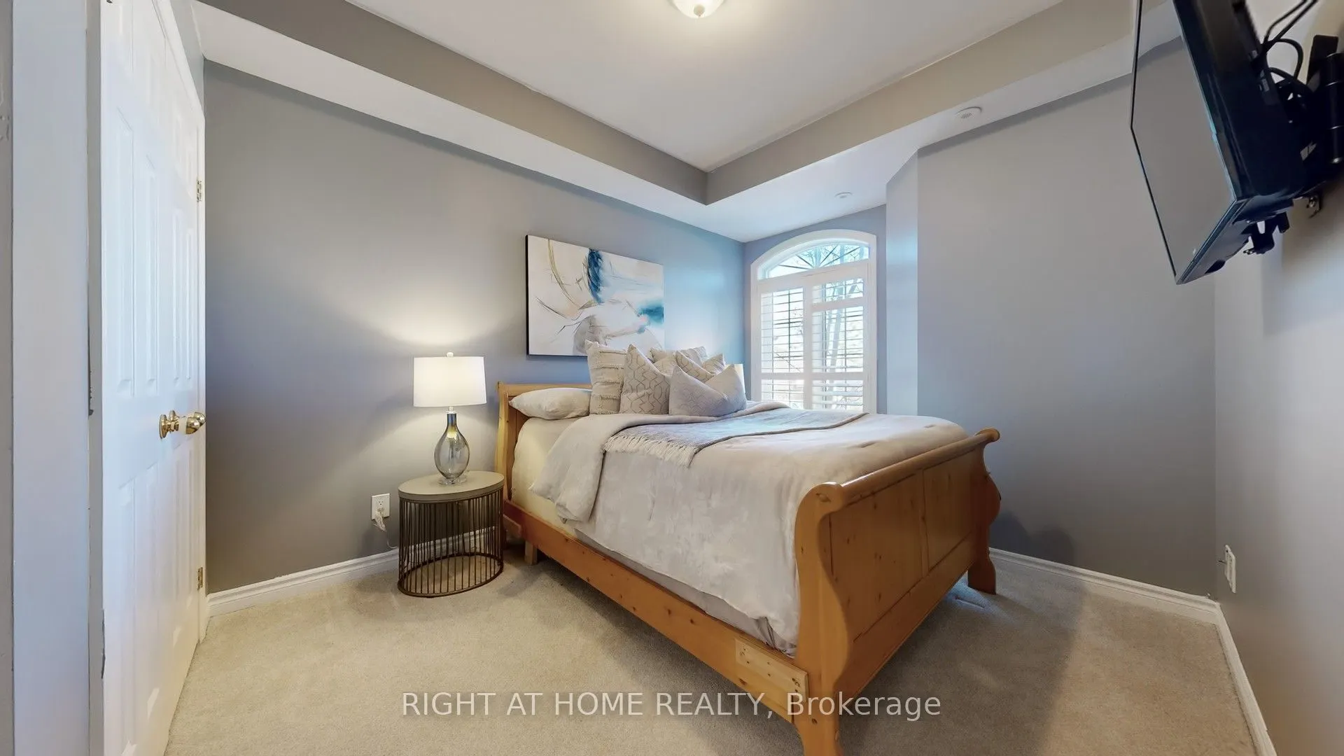 520 Silken Laumann Drive, #32