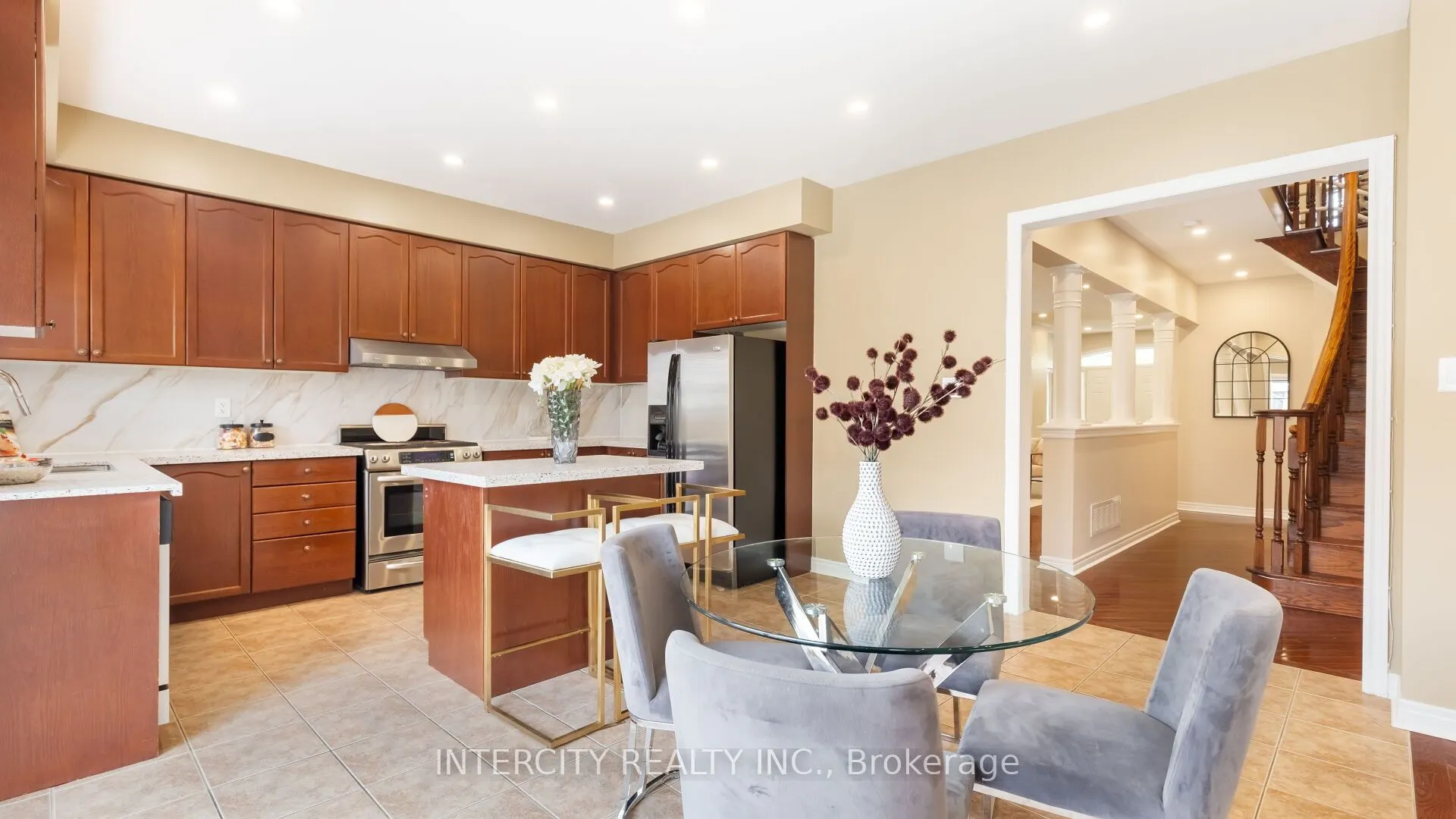 16 Venice Gate Drive