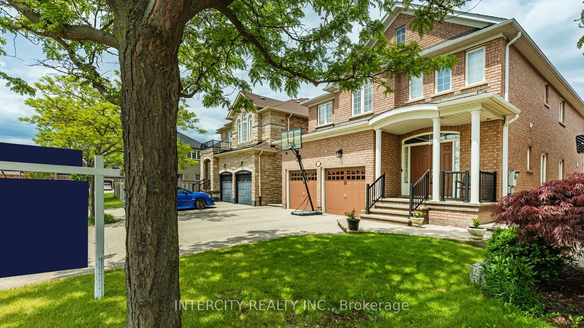 16 Venice Gate Drive