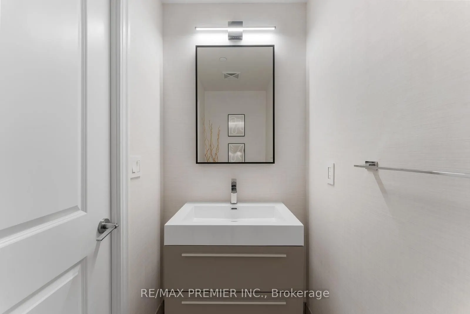 10 Rouge Valley Drive W, #111