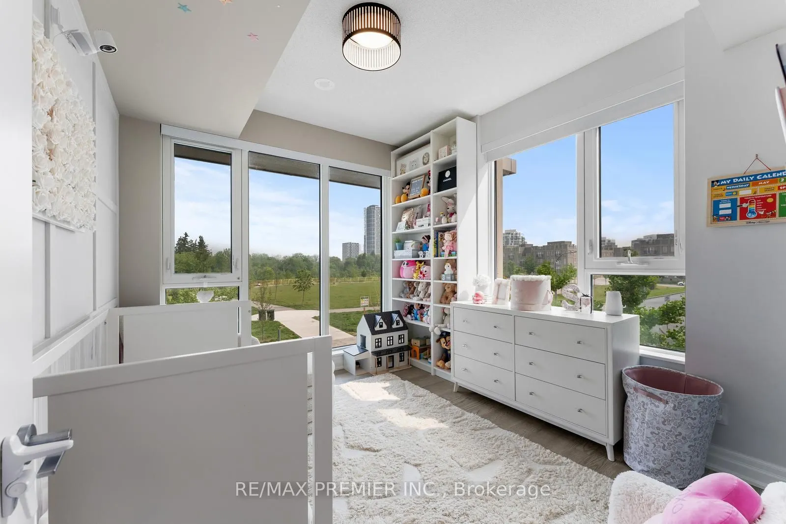 10 Rouge Valley Drive W, #111