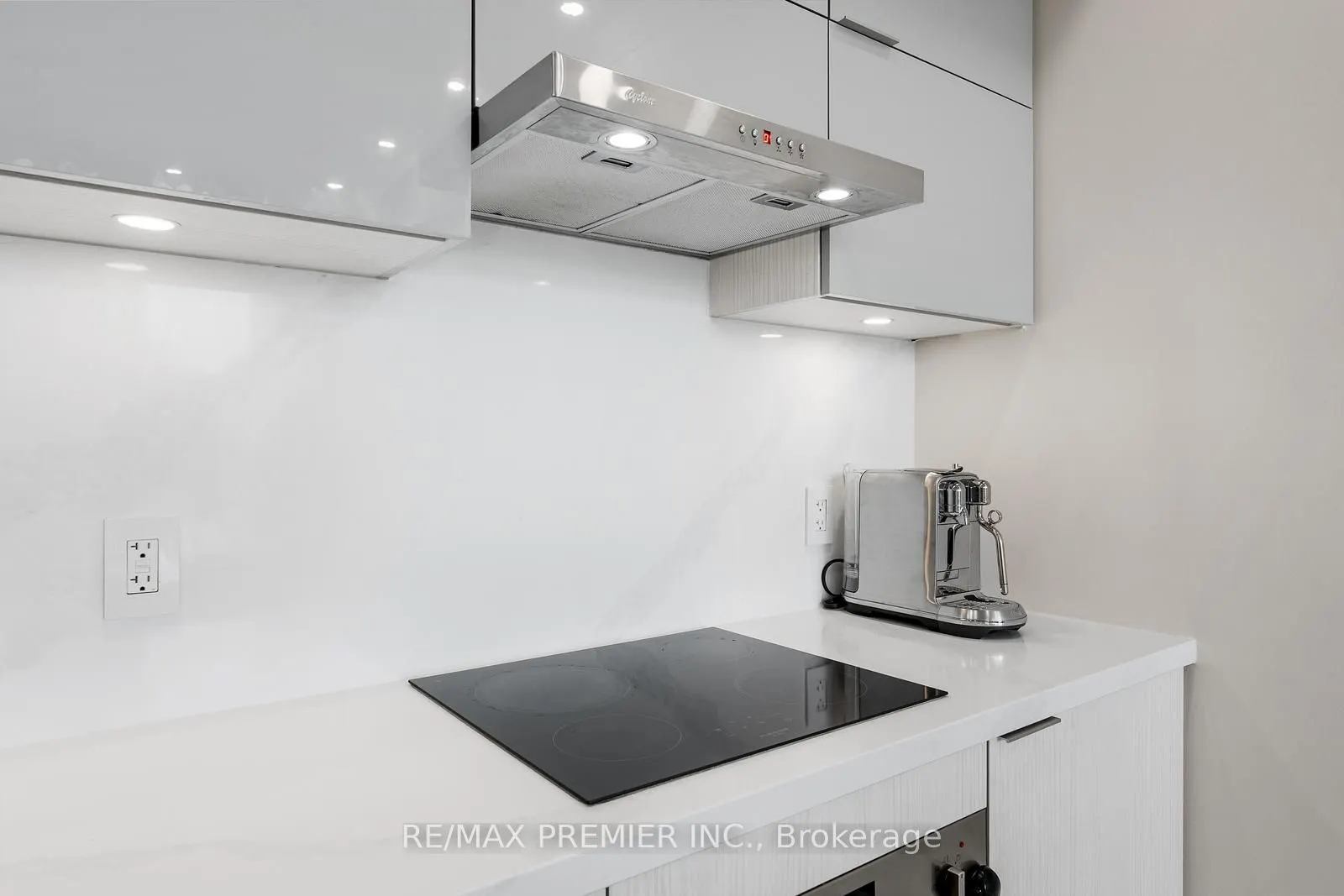 10 Rouge Valley Drive W, #111