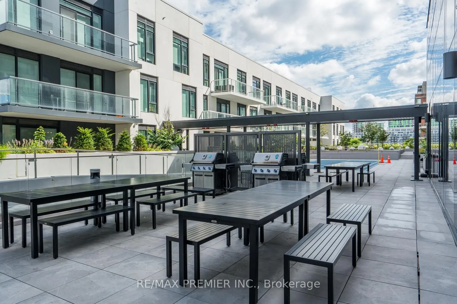 10 Rouge Valley Drive W, #111