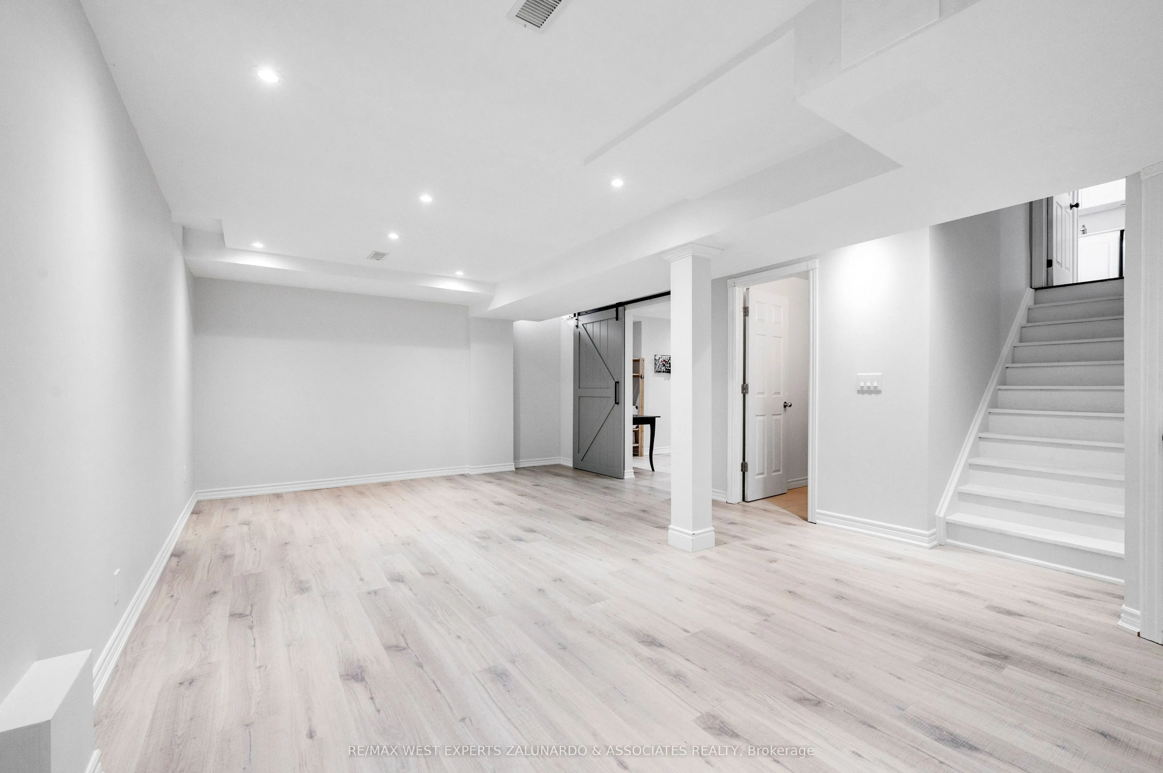 18 Faris Street