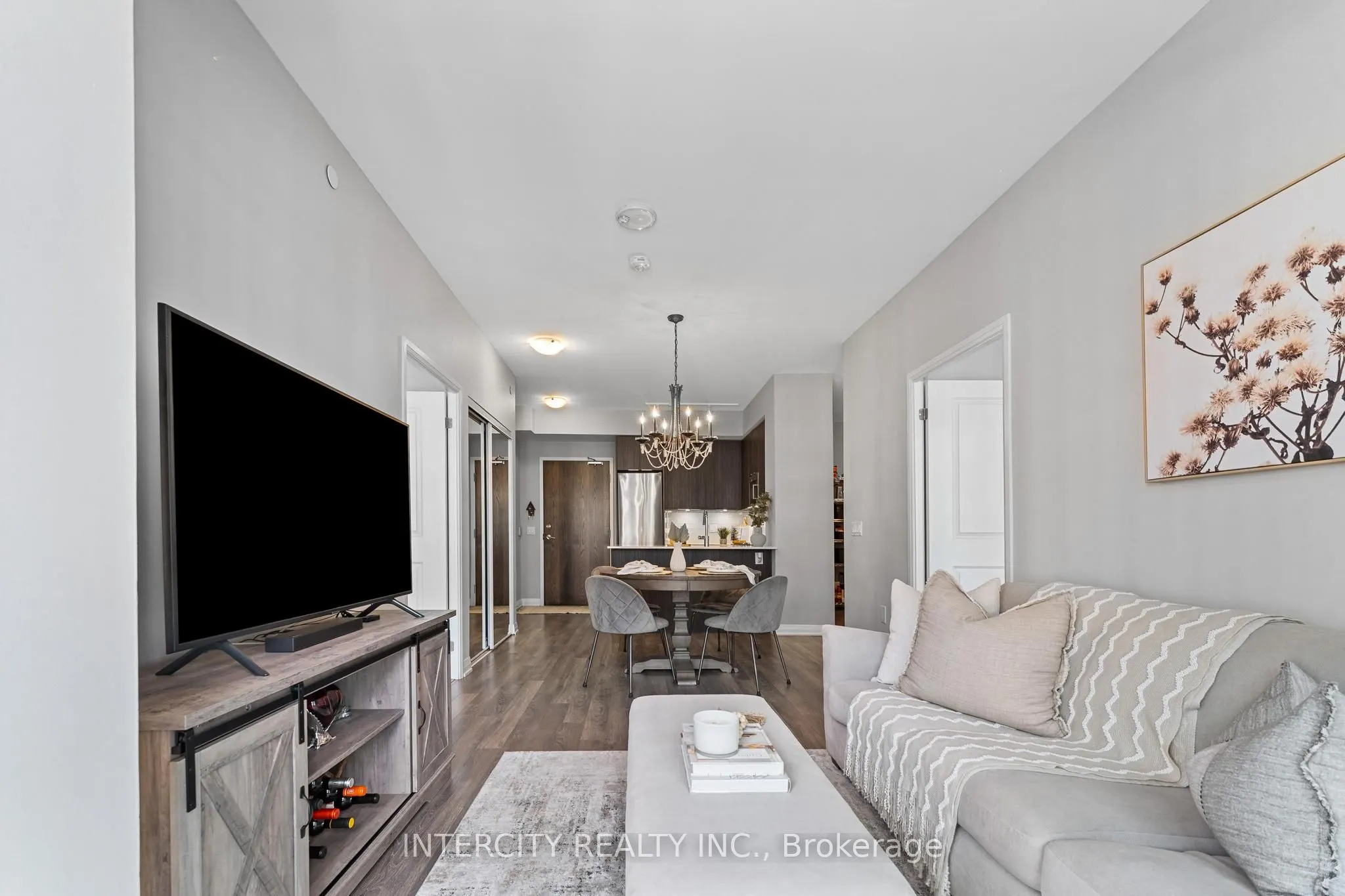 99 Eagle Rock Way, #627