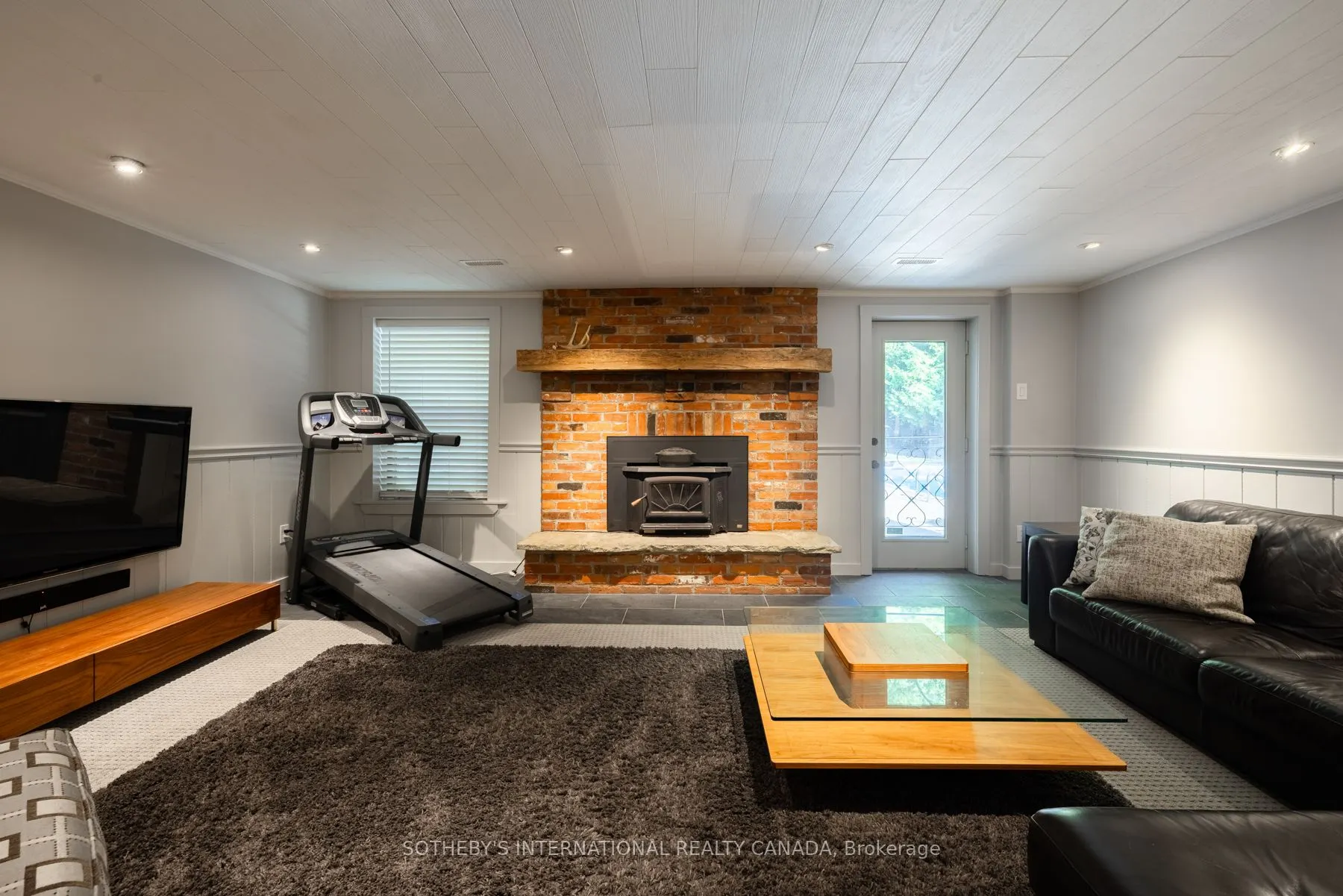 15395 Weston Road