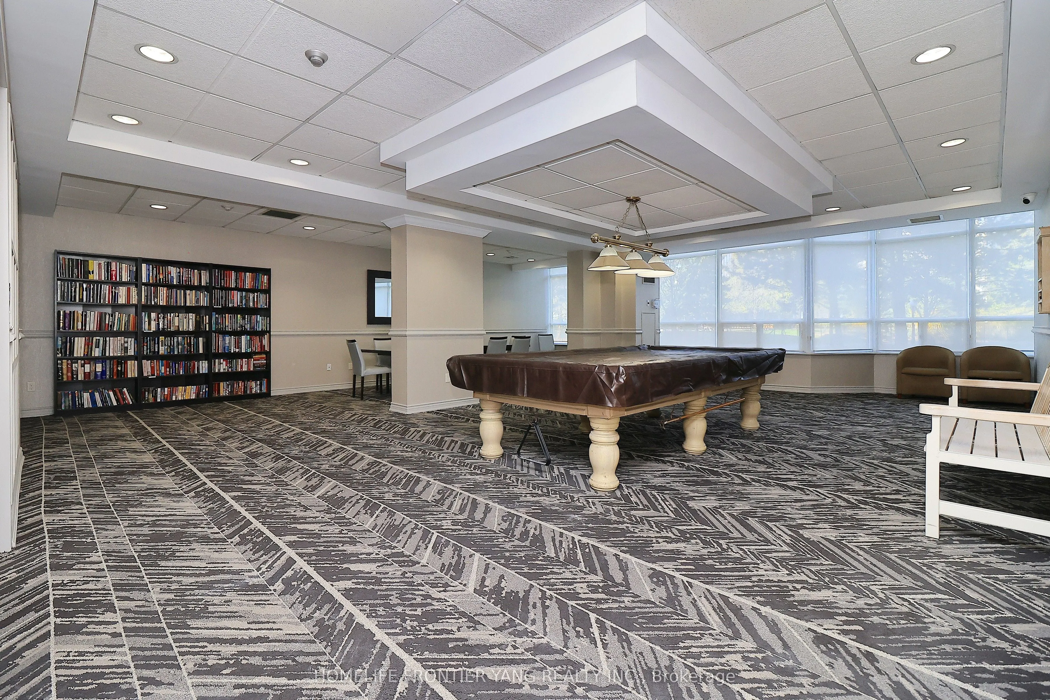 11 Townsgate Drive, #303
