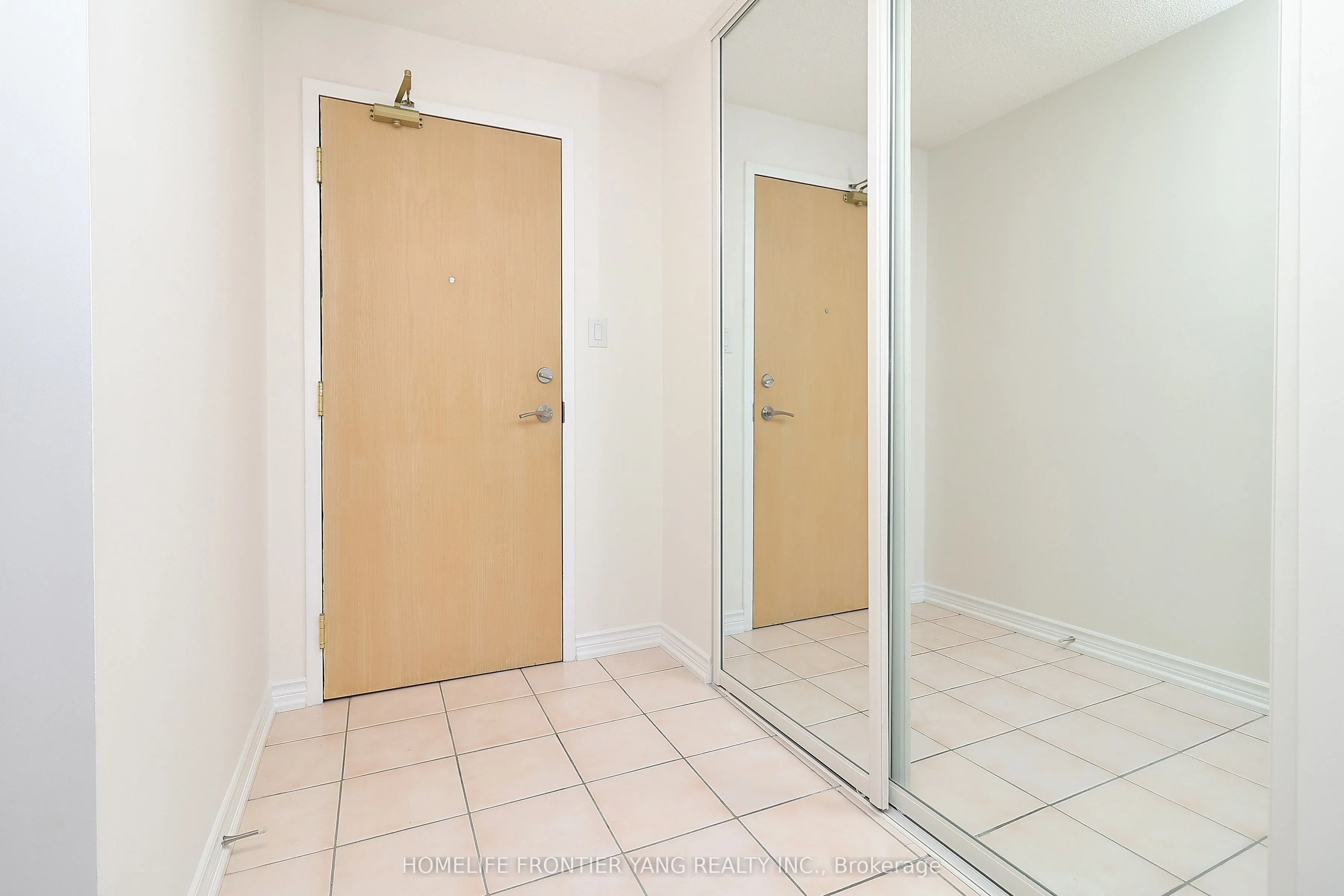 11 Townsgate Drive, #303