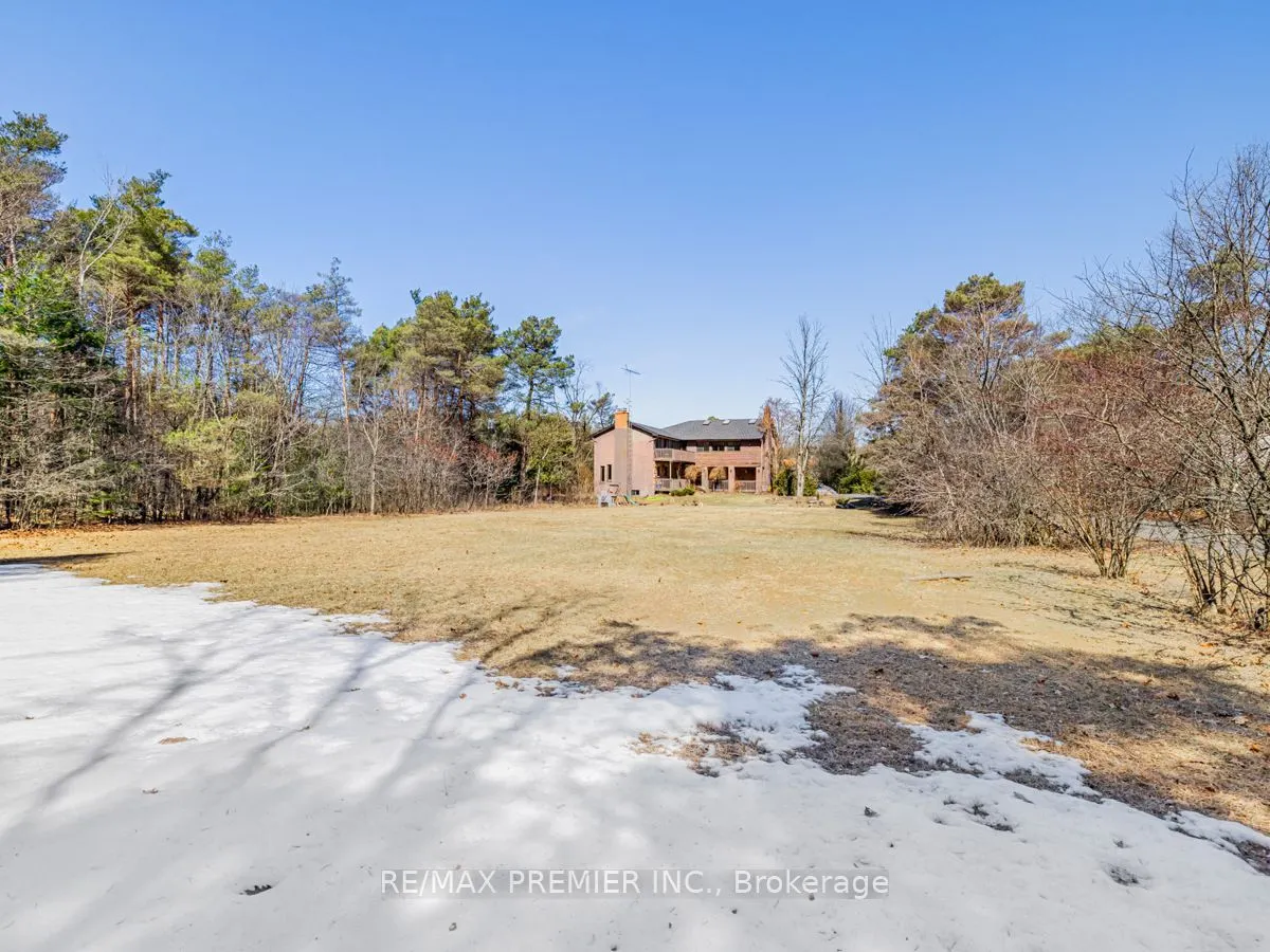 4282 Vivian Road