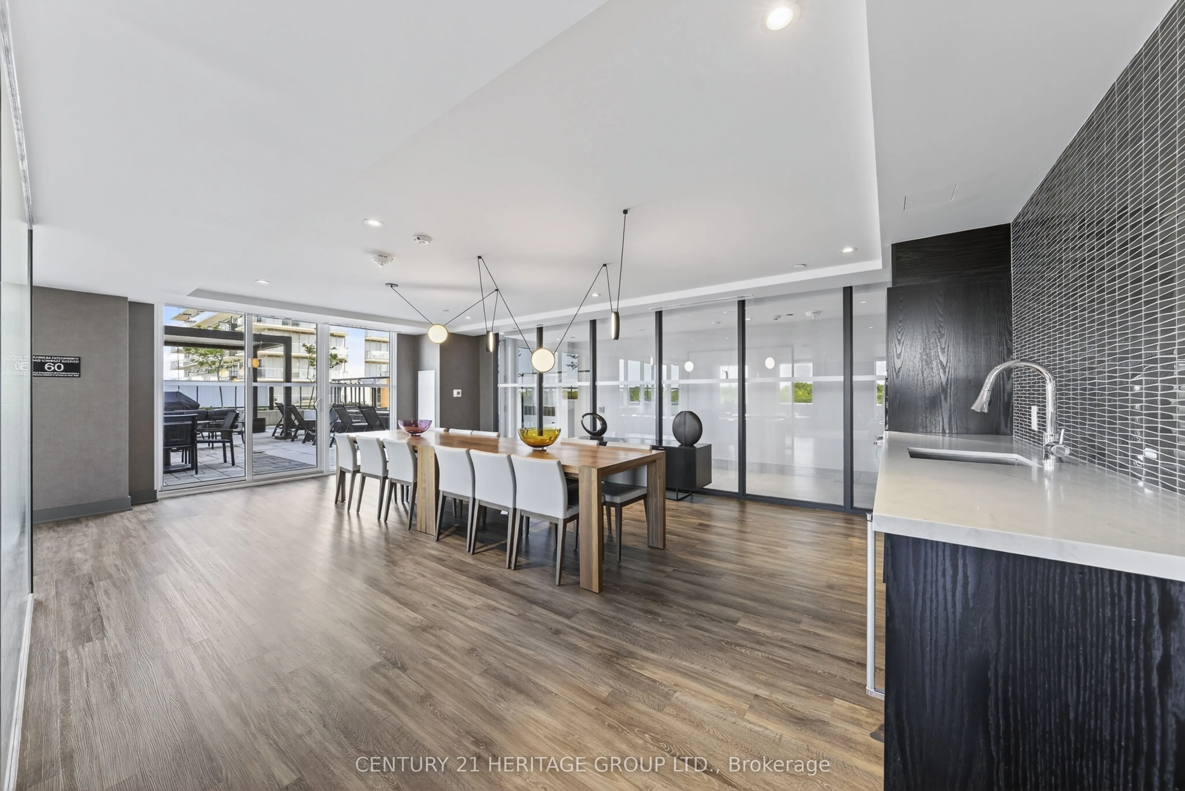 185 Deerfield Road, #1102
