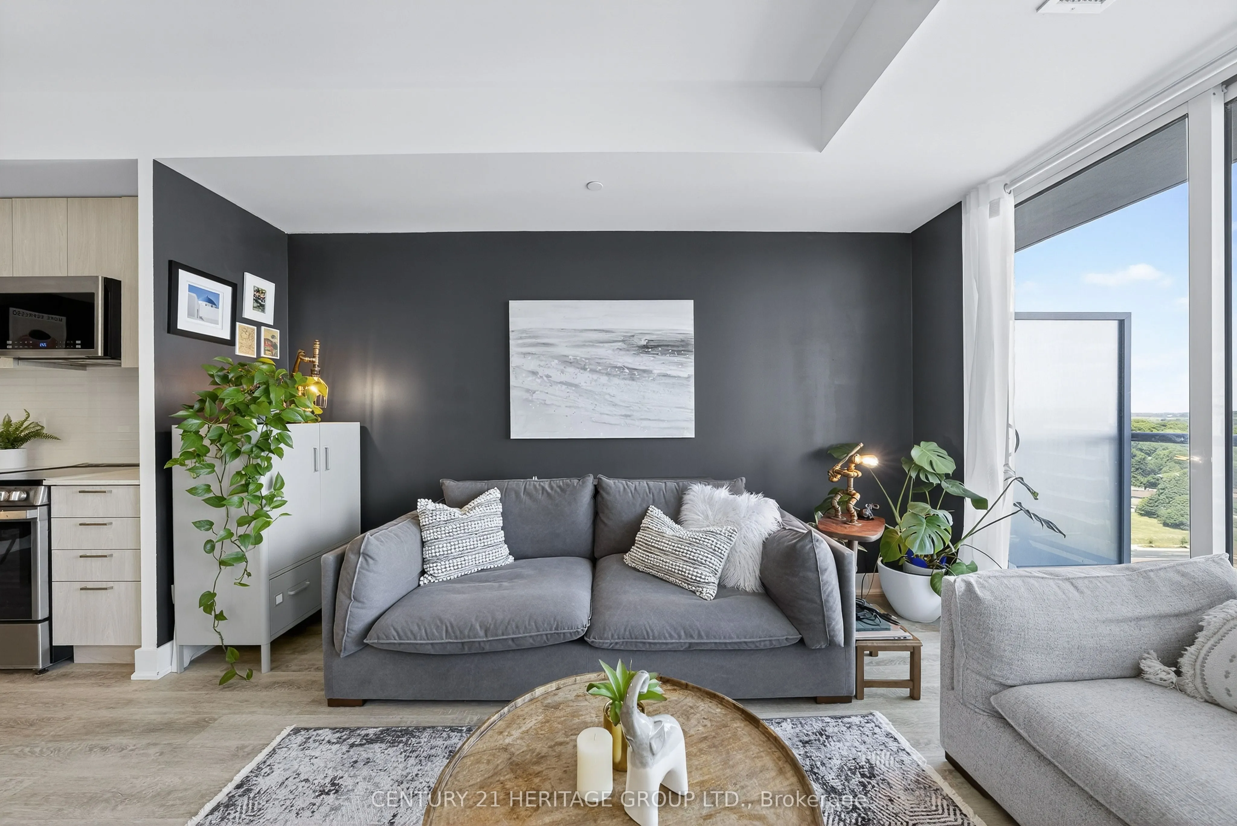 185 Deerfield Road, #1102