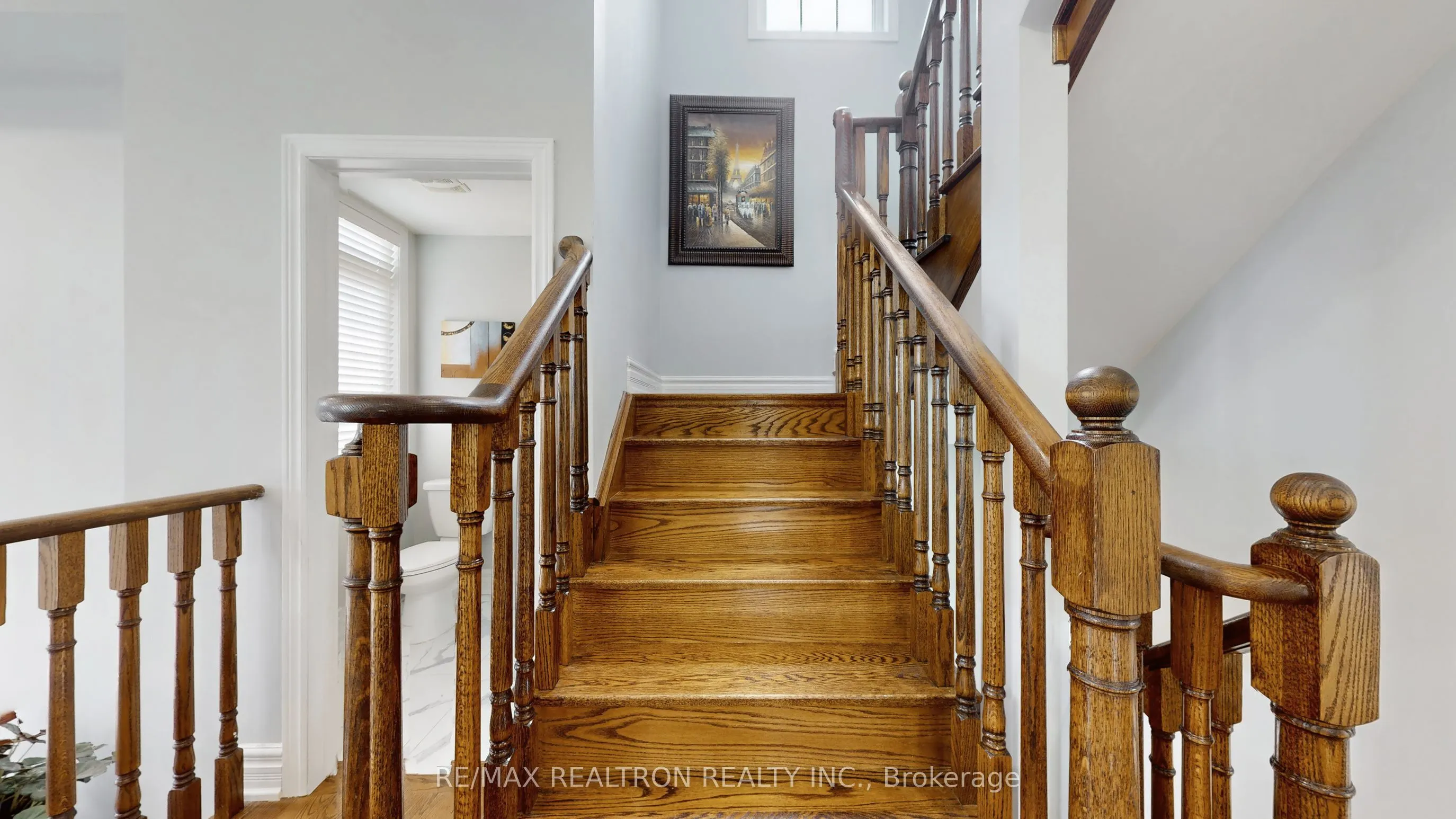 72 Headwater Crescent