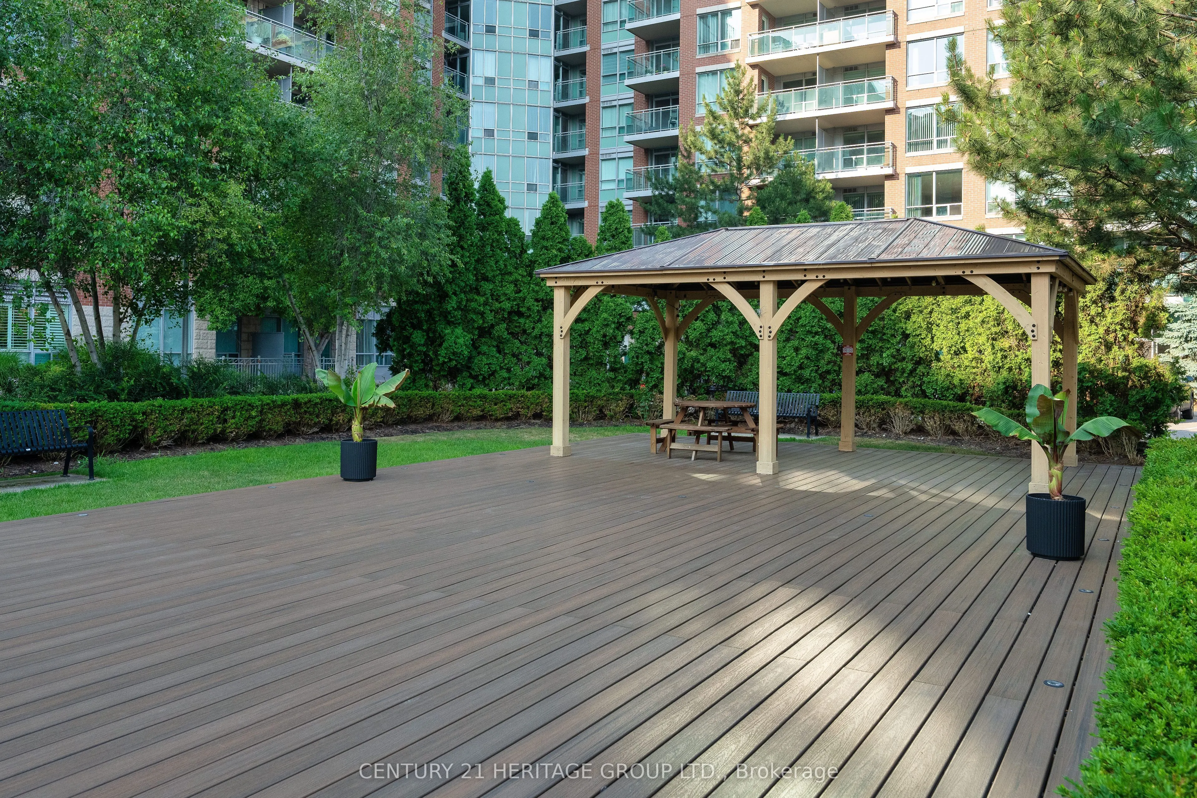 82 Suncrest Boulevard, #27