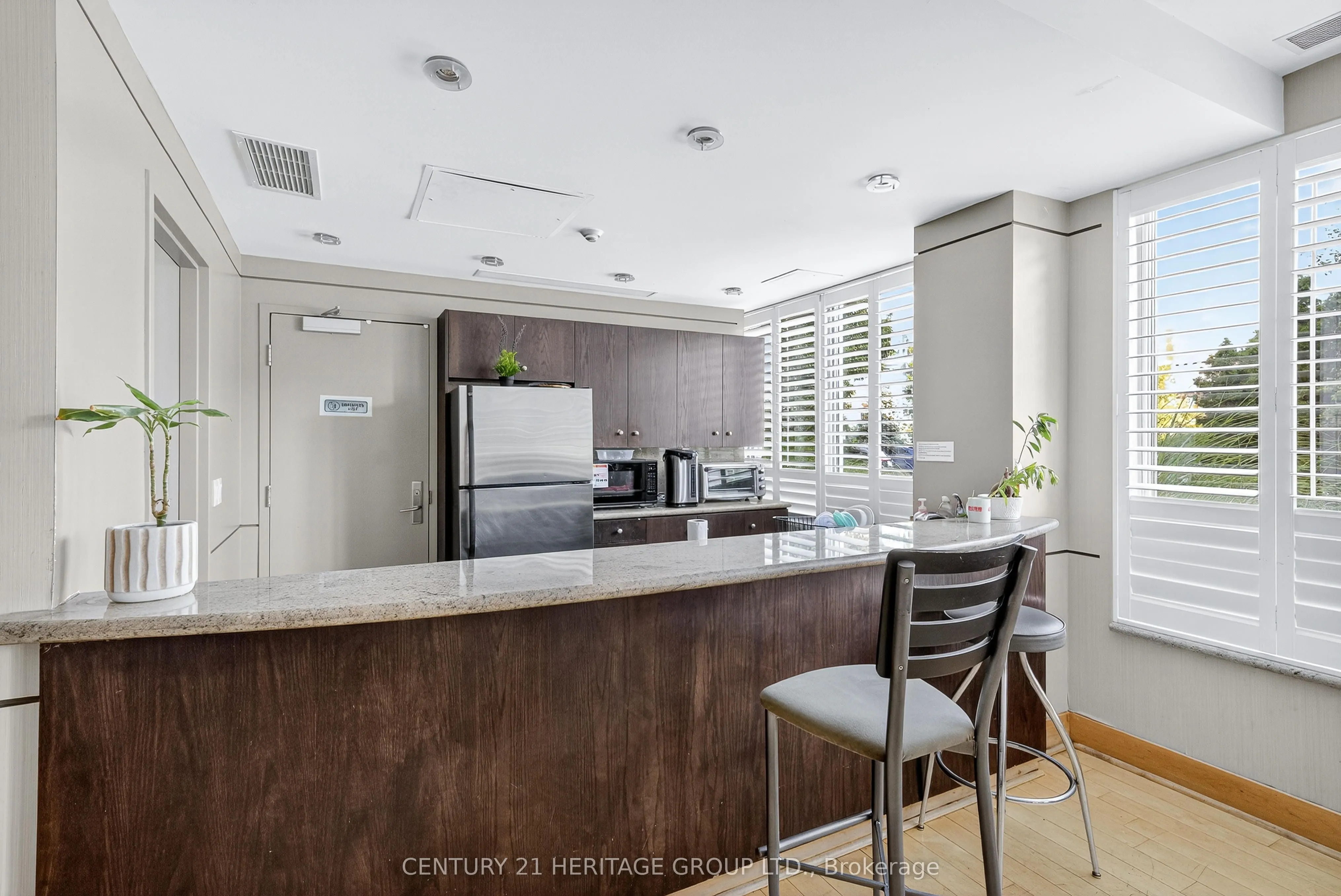 82 Suncrest Boulevard, #27