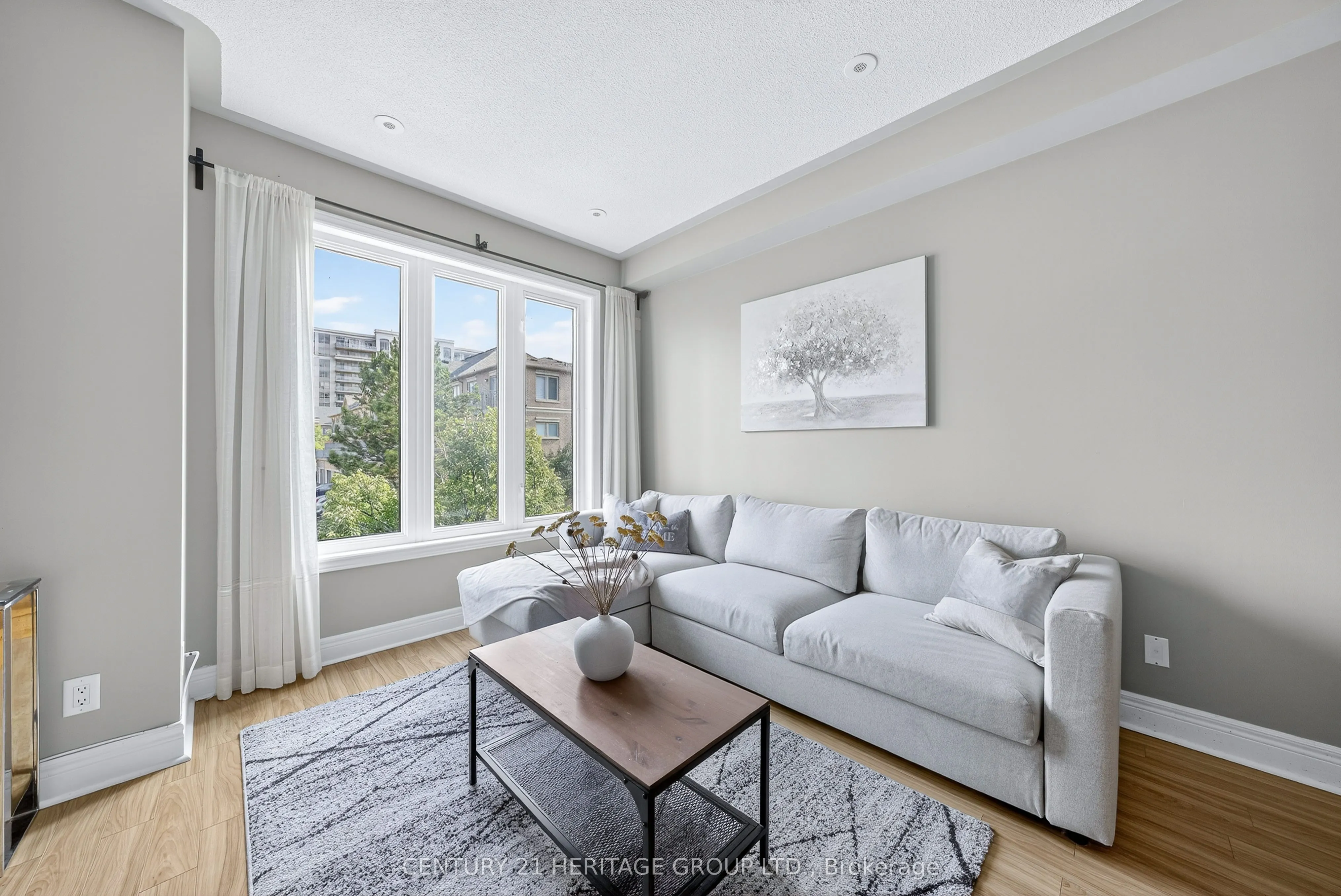 82 Suncrest Boulevard, #27