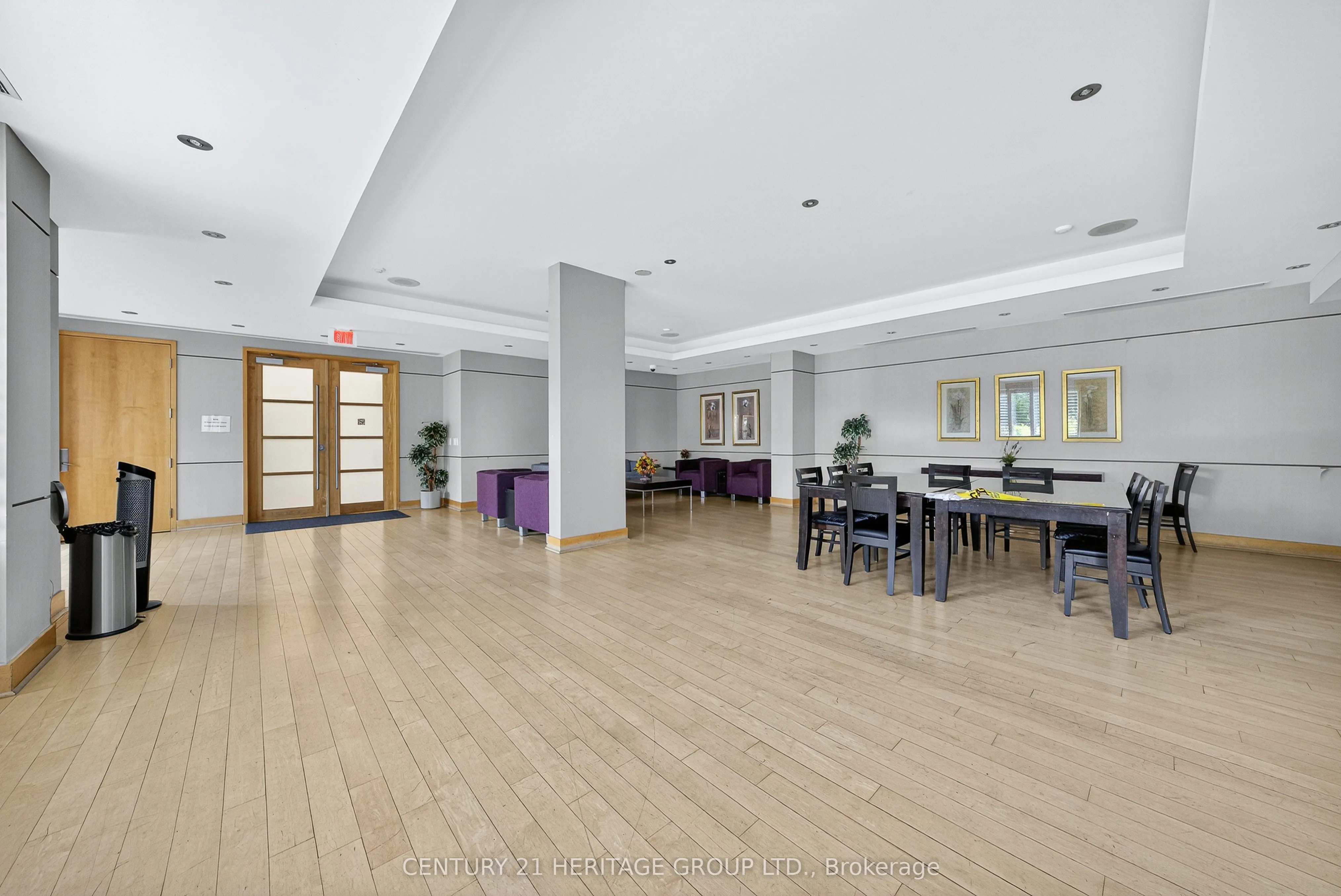 82 Suncrest Boulevard, #27