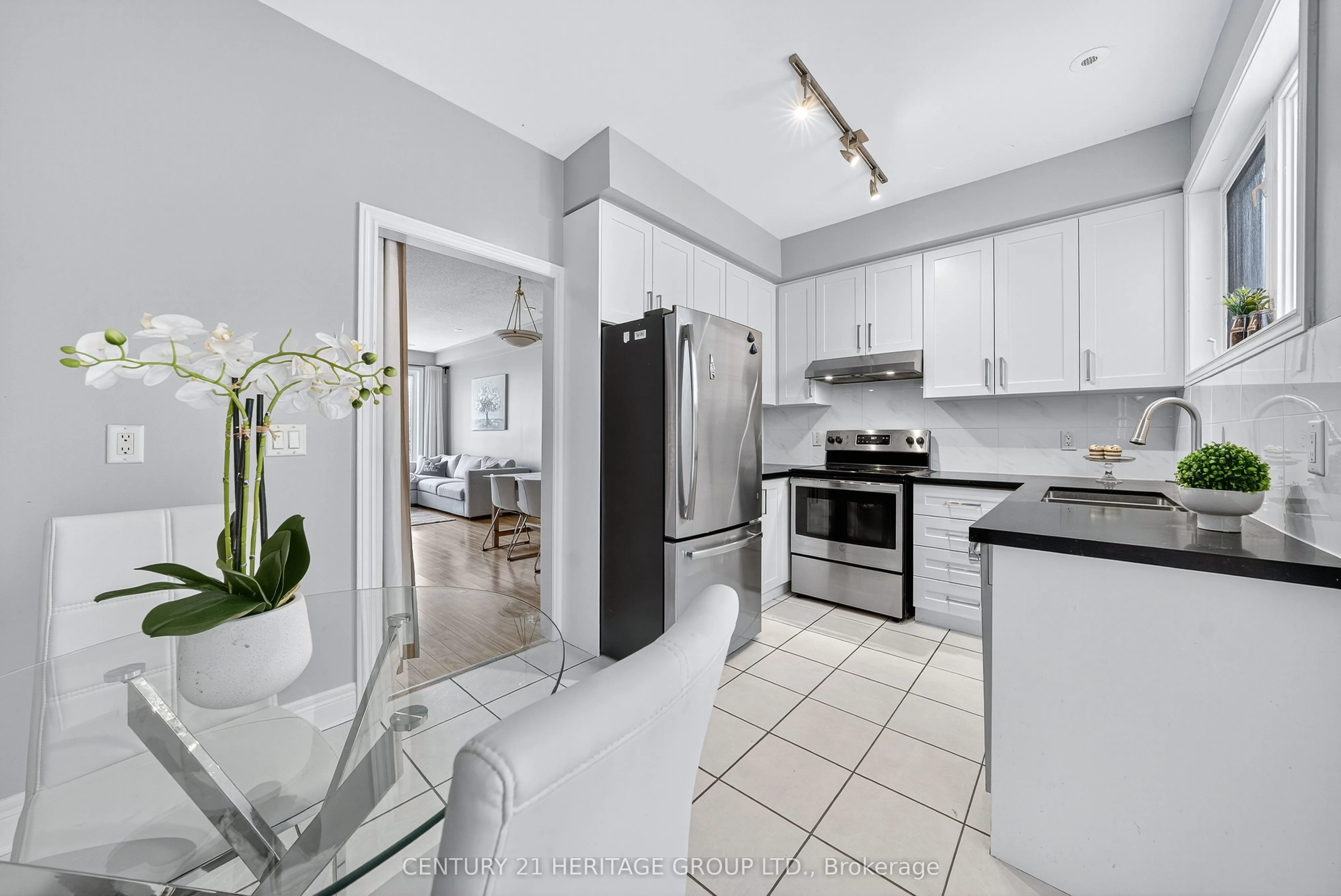 82 Suncrest Boulevard, #27