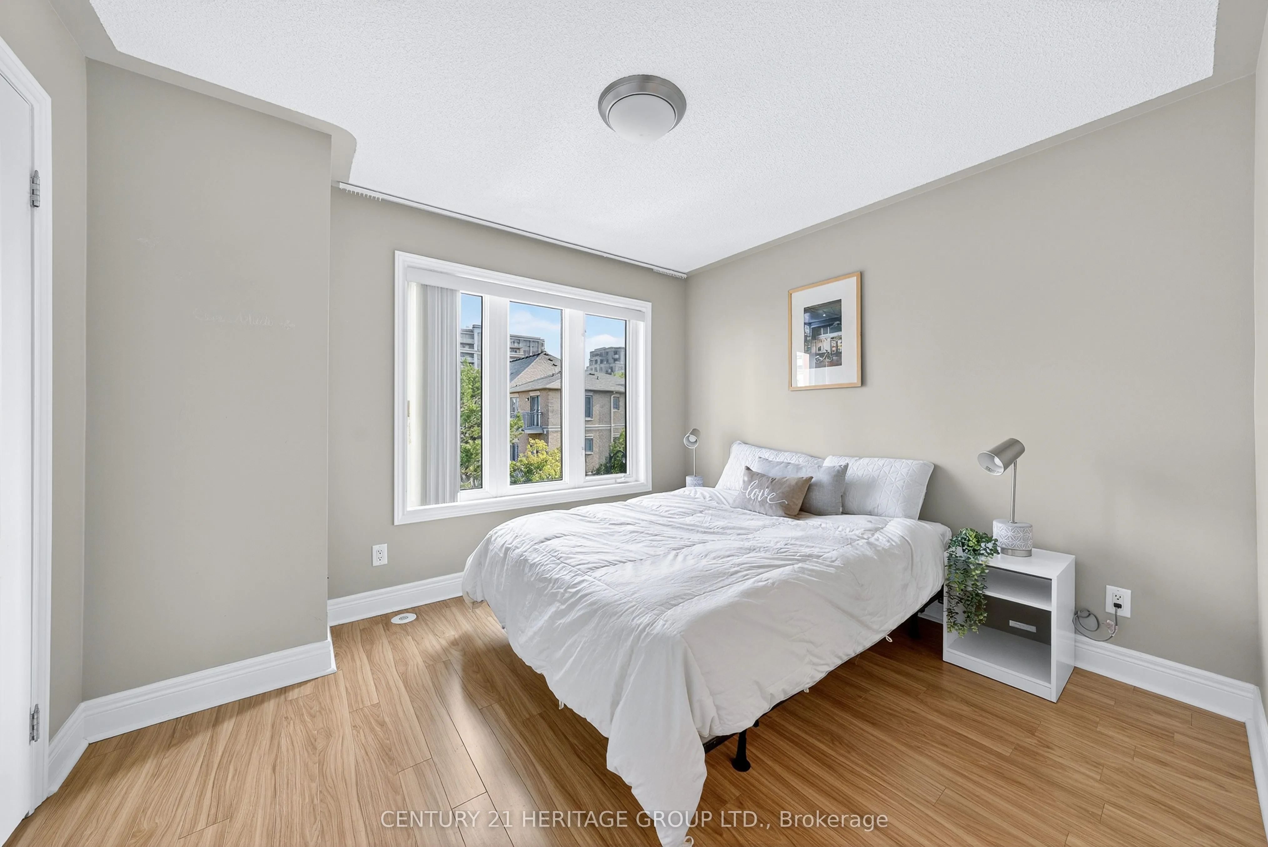 82 Suncrest Boulevard, #27