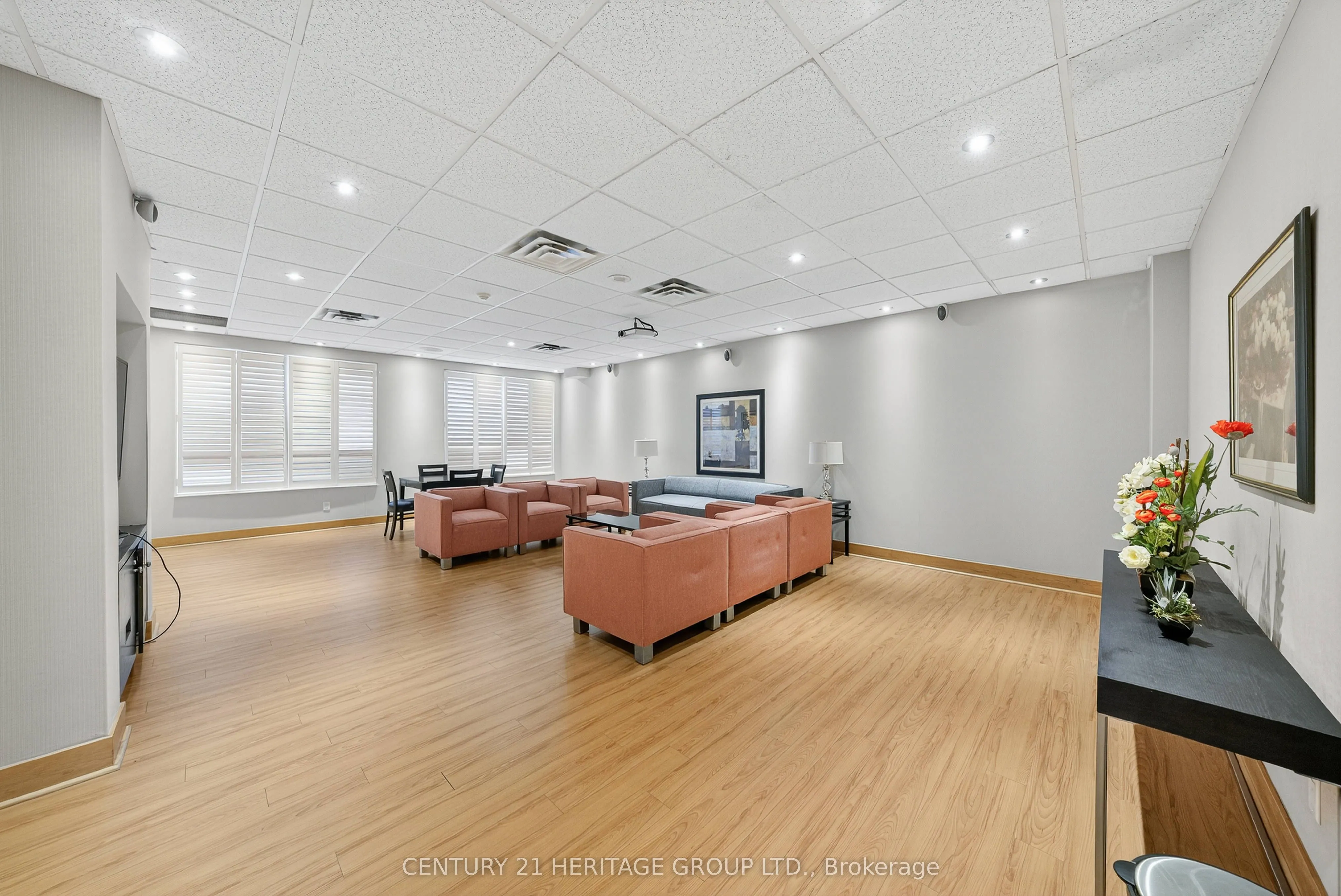 82 Suncrest Boulevard, #27