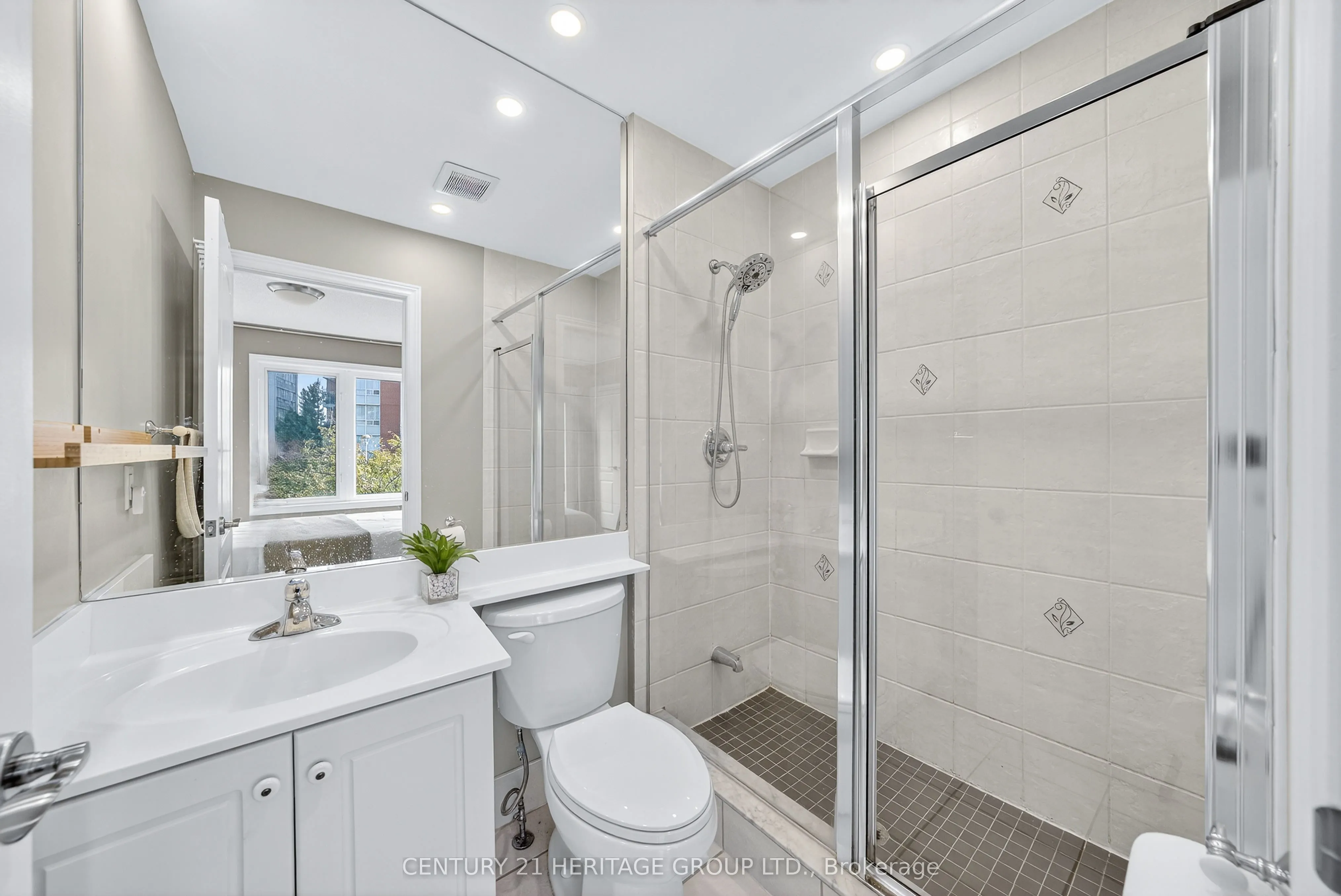 82 Suncrest Boulevard, #27