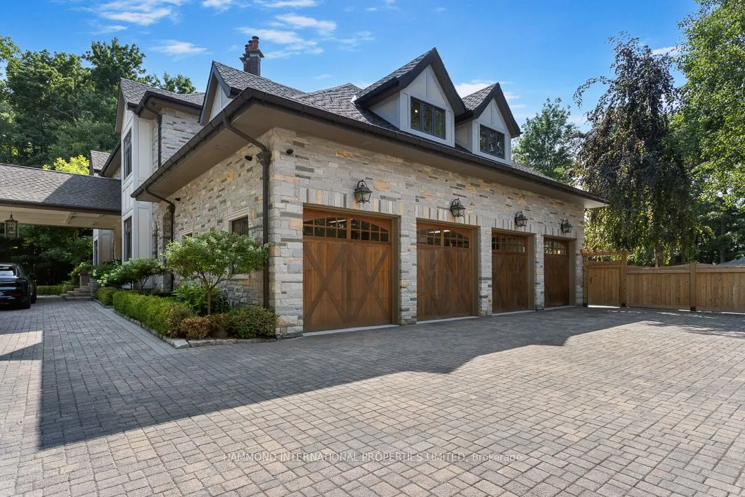 40 Golf Avenue