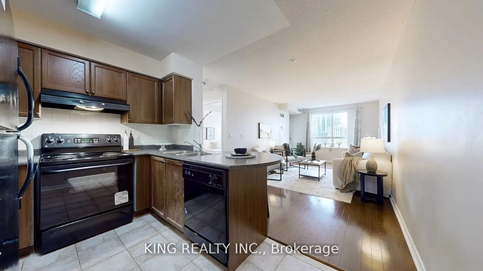 23 Oneida Crescent, #901