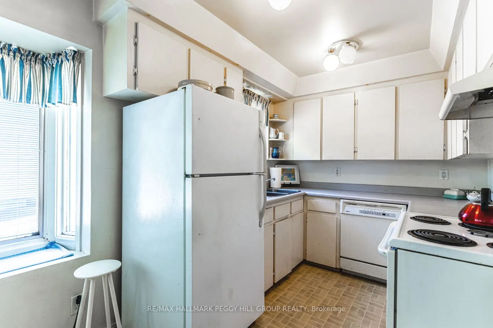 306 Cawthra Boulevard