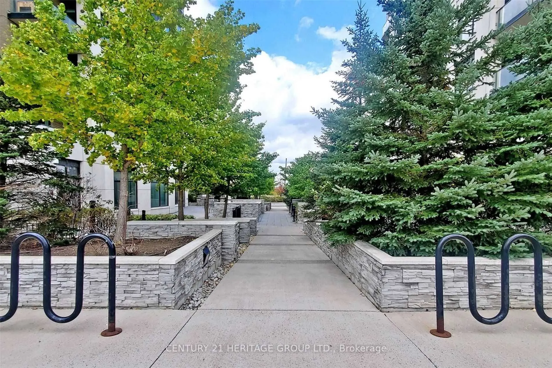 111 Upper Duke Crescent, #309