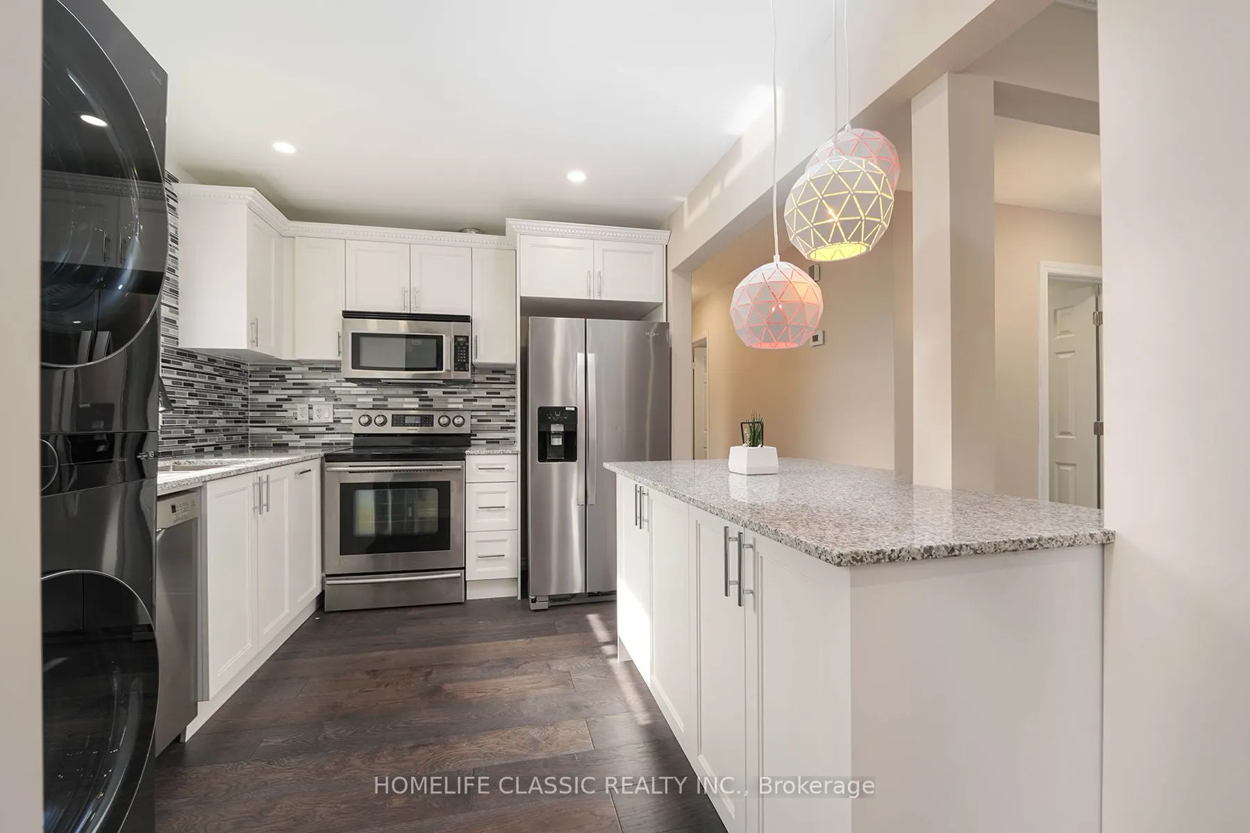 414 Alper Street, #Main