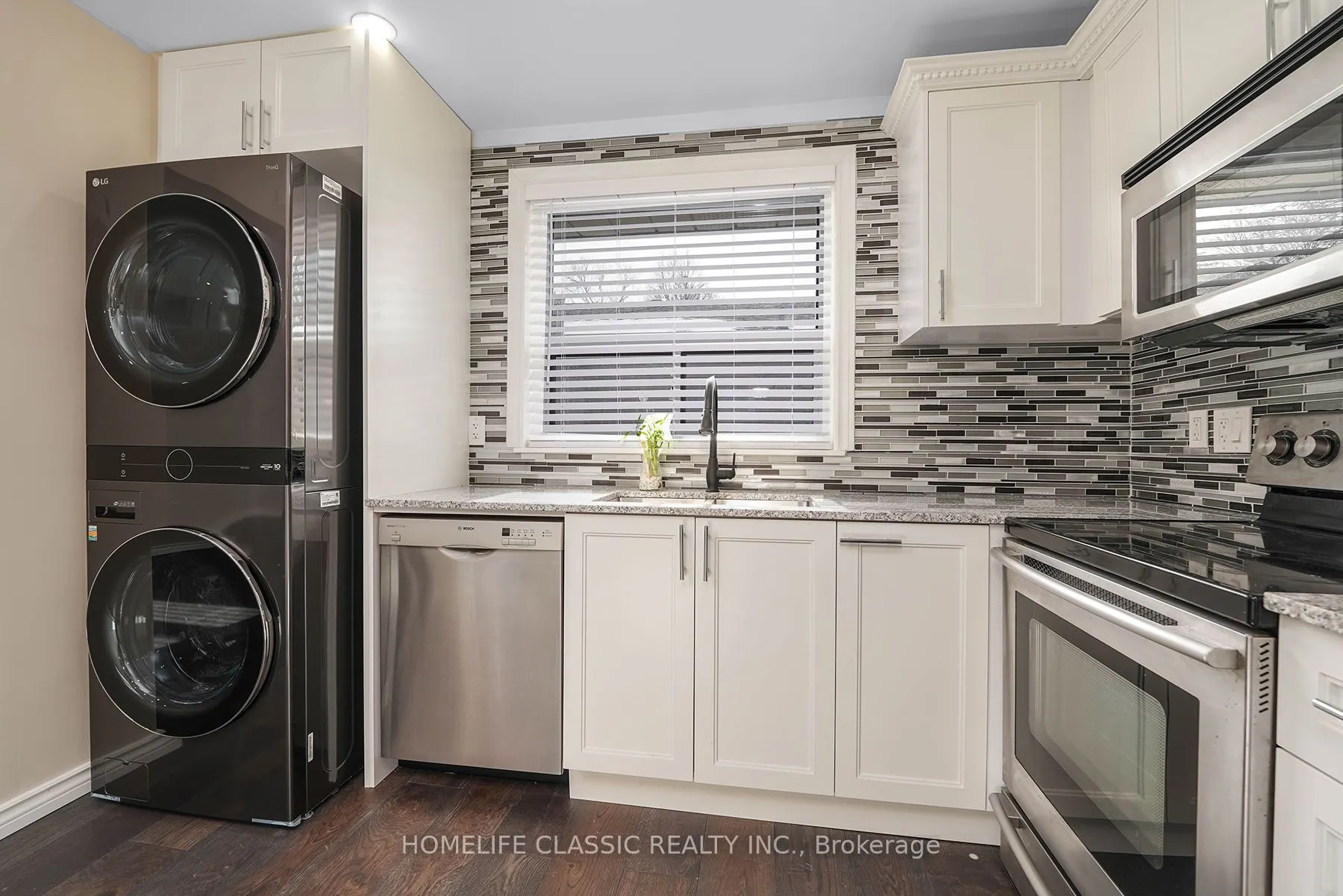 414 Alper Street, #Main