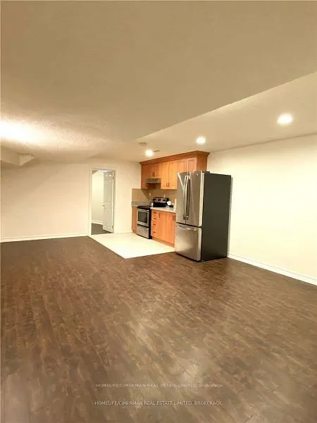 35 Green Ash Crescent, #Lower, Unit A